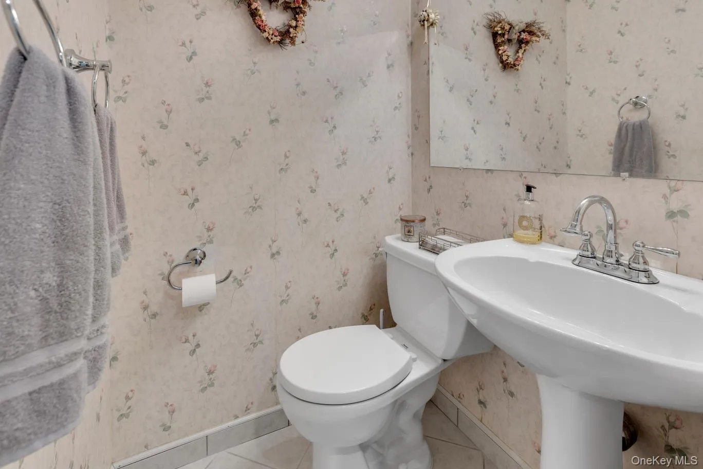 2 Cori Lane, Huntington, NY, 4 Bedrooms Bedrooms, 9 Rooms Rooms,2 BathroomsBathrooms,Residential,For Rent,Cori,0,1046672 2 Cori Lane, Huntington, NY, 4 Bedrooms Bedrooms, 9 Rooms Rooms,2 BathroomsBathrooms,Residential,For Rent,Cori,0,1046672