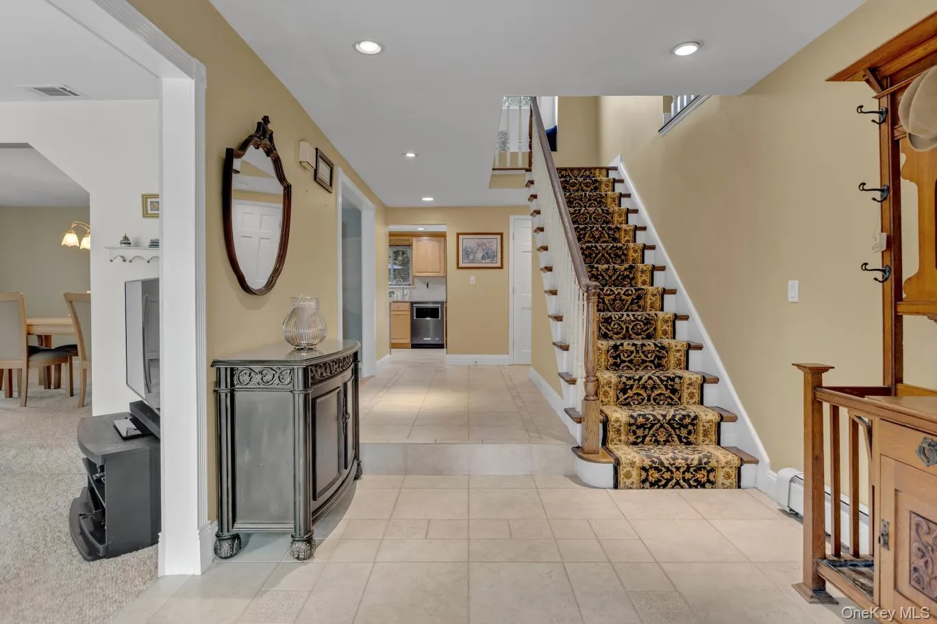 2 Cori Lane, Huntington, NY, 4 Bedrooms Bedrooms, 9 Rooms Rooms,2 BathroomsBathrooms,Residential,For Rent,Cori,0,1046672 2 Cori Lane, Huntington, NY, 4 Bedrooms Bedrooms, 9 Rooms Rooms,2 BathroomsBathrooms,Residential,For Rent,Cori,0,1046672