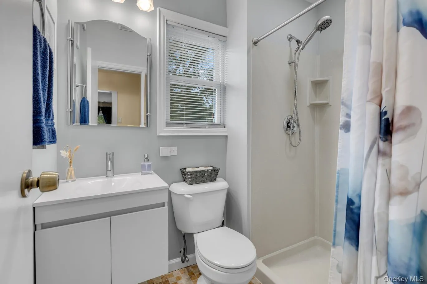 2 Cori Lane, Huntington, NY, 4 Bedrooms Bedrooms, 9 Rooms Rooms,2 BathroomsBathrooms,Residential,For Rent,Cori,0,1046672 2 Cori Lane, Huntington, NY, 4 Bedrooms Bedrooms, 9 Rooms Rooms,2 BathroomsBathrooms,Residential,For Rent,Cori,0,1046672