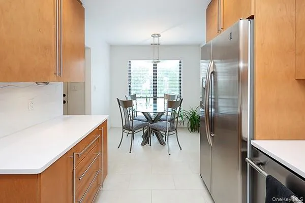 11 Stanford Court, Hempstead, NY, 2 Bedrooms Bedrooms, 5 Rooms Rooms,2 BathroomsBathrooms,Residential,For Rent,Stanford,0,1046675 11 Stanford Court, Hempstead, NY, 2 Bedrooms Bedrooms, 5 Rooms Rooms,2 BathroomsBathrooms,Residential,For Rent,Stanford,0,1046675