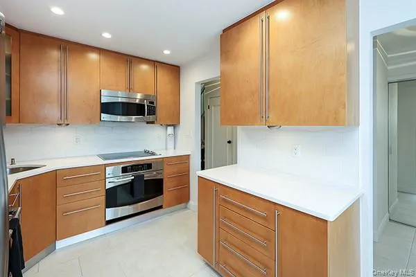 11 Stanford Court, Hempstead, NY, 2 Bedrooms Bedrooms, 5 Rooms Rooms,2 BathroomsBathrooms,Residential,For Rent,Stanford,0,1046675 11 Stanford Court, Hempstead, NY, 2 Bedrooms Bedrooms, 5 Rooms Rooms,2 BathroomsBathrooms,Residential,For Rent,Stanford,0,1046675