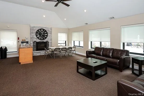 11 Stanford Court, Hempstead, NY, 2 Bedrooms Bedrooms, 5 Rooms Rooms,2 BathroomsBathrooms,Residential,For Rent,Stanford,0,1046675 11 Stanford Court, Hempstead, NY, 2 Bedrooms Bedrooms, 5 Rooms Rooms,2 BathroomsBathrooms,Residential,For Rent,Stanford,0,1046675