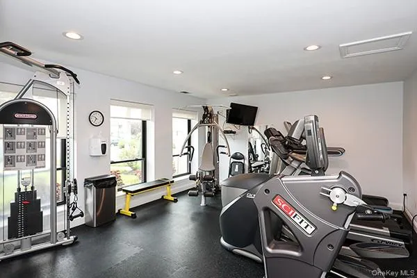 11 Stanford Court, Hempstead, NY, 2 Bedrooms Bedrooms, 5 Rooms Rooms,2 BathroomsBathrooms,Residential,For Rent,Stanford,0,1046675 11 Stanford Court, Hempstead, NY, 2 Bedrooms Bedrooms, 5 Rooms Rooms,2 BathroomsBathrooms,Residential,For Rent,Stanford,0,1046675