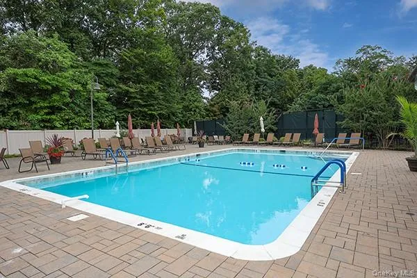 11 Stanford Court, Hempstead, NY, 2 Bedrooms Bedrooms, 5 Rooms Rooms,2 BathroomsBathrooms,Residential,For Rent,Stanford,0,1046675 11 Stanford Court, Hempstead, NY, 2 Bedrooms Bedrooms, 5 Rooms Rooms,2 BathroomsBathrooms,Residential,For Rent,Stanford,0,1046675