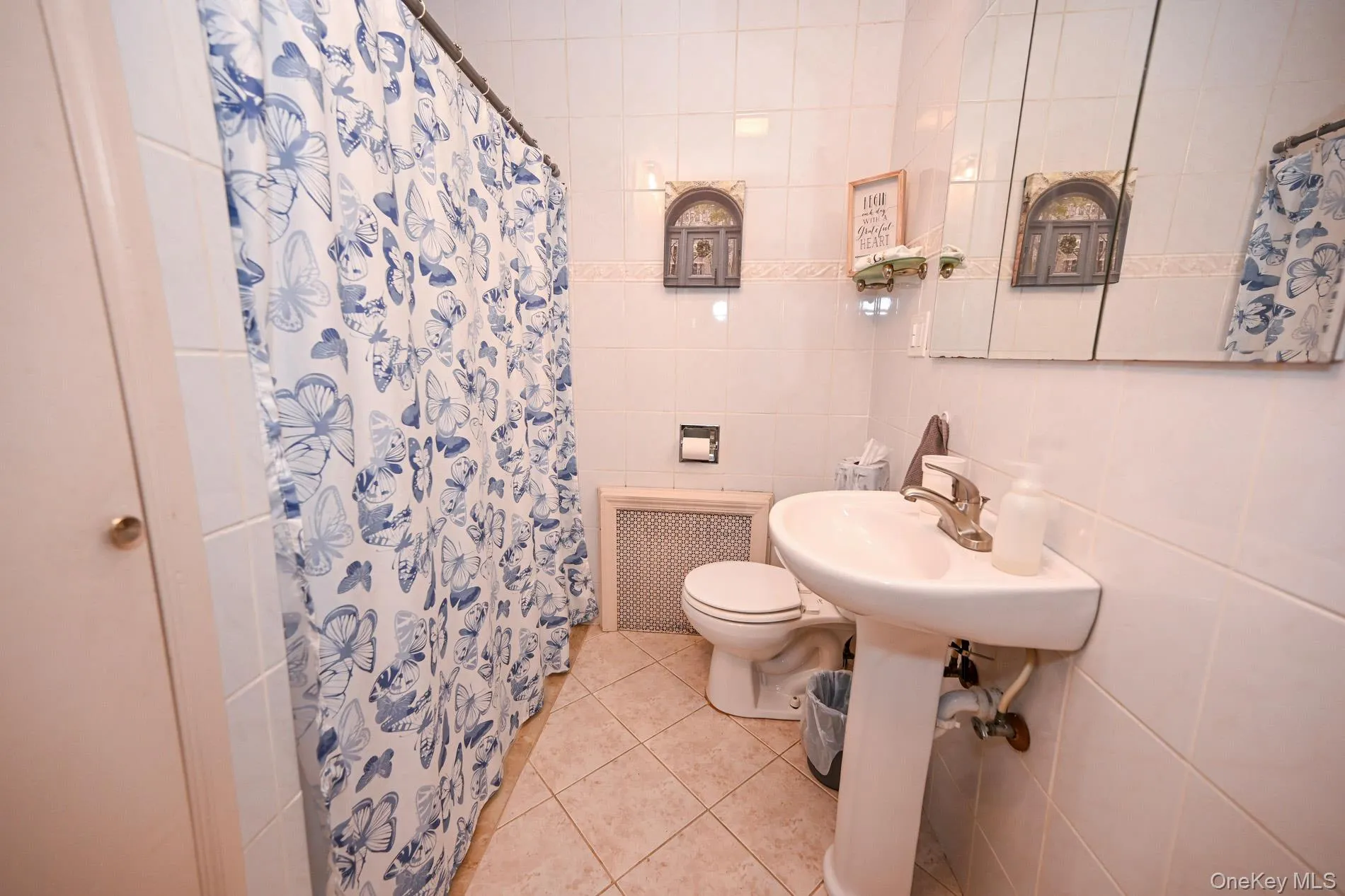 2297 Girard Place, Hempstead, NY, 4 Bedrooms Bedrooms, 8 Rooms Rooms,1 BathroomBathrooms,Residential,For Rent,Girard,0,1046677 2297 Girard Place, Hempstead, NY, 4 Bedrooms Bedrooms, 8 Rooms Rooms,1 BathroomBathrooms,Residential,For Rent,Girard,0,1046677