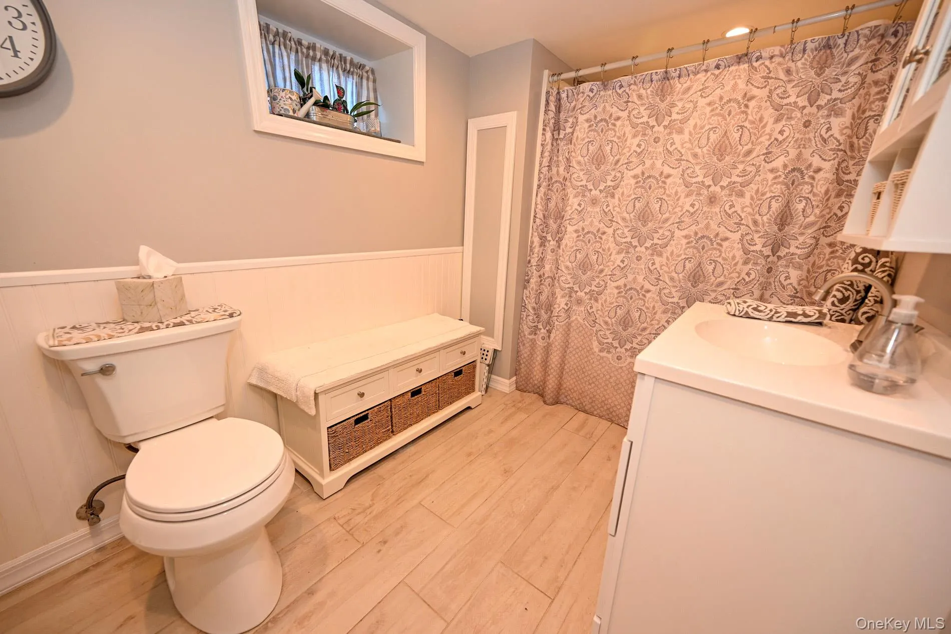 2297 Girard Place, Hempstead, NY, 4 Bedrooms Bedrooms, 8 Rooms Rooms,1 BathroomBathrooms,Residential,For Rent,Girard,0,1046677 2297 Girard Place, Hempstead, NY, 4 Bedrooms Bedrooms, 8 Rooms Rooms,1 BathroomBathrooms,Residential,For Rent,Girard,0,1046677