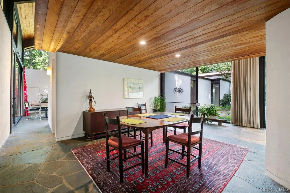 347 Duck Pond Road, Oyster Bay, NY, 4 Bedrooms Bedrooms, 9 Rooms Rooms,3 BathroomsBathrooms,Residential,For Rent,Duck Pond,0,1046678 347 Duck Pond Road, Oyster Bay, NY, 4 Bedrooms Bedrooms, 9 Rooms Rooms,3 BathroomsBathrooms,Residential,For Rent,Duck Pond,0,1046678