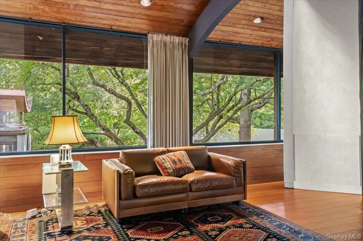 347 Duck Pond Road, Oyster Bay, NY, 4 Bedrooms Bedrooms, 9 Rooms Rooms,3 BathroomsBathrooms,Residential,For Rent,Duck Pond,0,1046678 347 Duck Pond Road, Oyster Bay, NY, 4 Bedrooms Bedrooms, 9 Rooms Rooms,3 BathroomsBathrooms,Residential,For Rent,Duck Pond,0,1046678