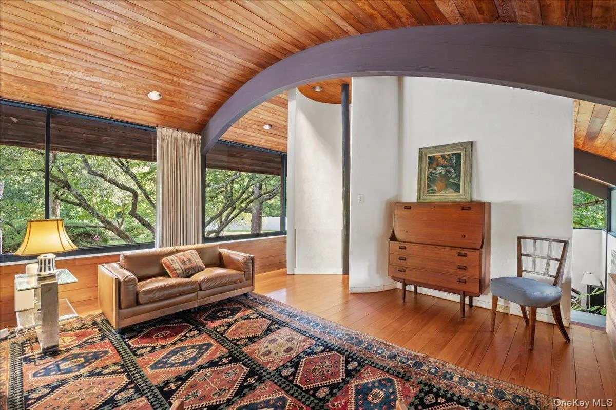 347 Duck Pond Road, Oyster Bay, NY, 4 Bedrooms Bedrooms, 9 Rooms Rooms,3 BathroomsBathrooms,Residential,For Rent,Duck Pond,0,1046678 347 Duck Pond Road, Oyster Bay, NY, 4 Bedrooms Bedrooms, 9 Rooms Rooms,3 BathroomsBathrooms,Residential,For Rent,Duck Pond,0,1046678