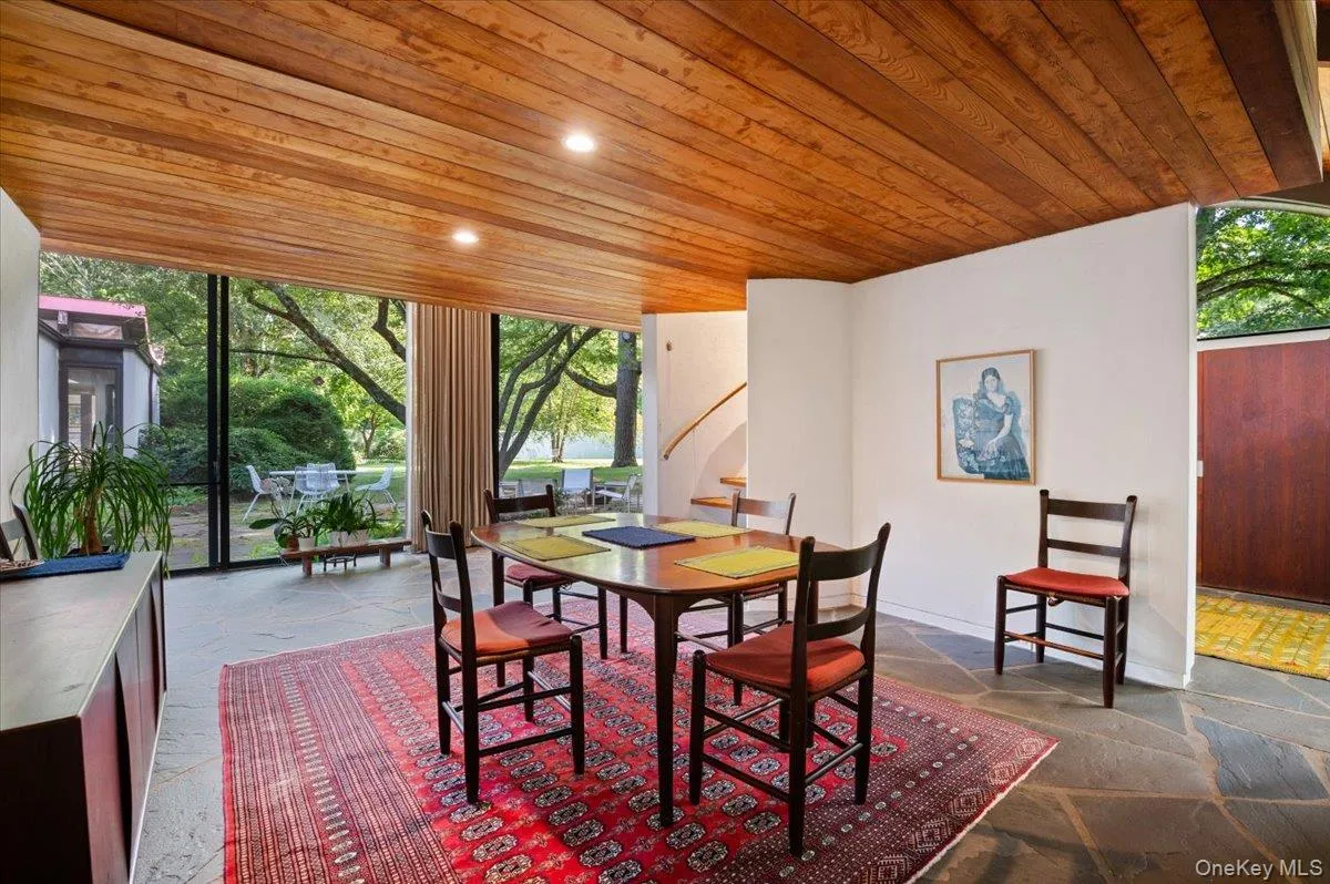 347 Duck Pond Road, Oyster Bay, NY, 4 Bedrooms Bedrooms, 9 Rooms Rooms,3 BathroomsBathrooms,Residential,For Rent,Duck Pond,0,1046678 347 Duck Pond Road, Oyster Bay, NY, 4 Bedrooms Bedrooms, 9 Rooms Rooms,3 BathroomsBathrooms,Residential,For Rent,Duck Pond,0,1046678