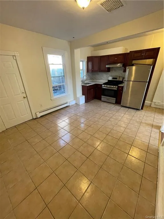 65 Palisade Avenue, Yonkers, NY, 3 Bedrooms Bedrooms, 8 Rooms Rooms,2 BathroomsBathrooms,Residential Lease,For Rent,Palisade,0,1046691 65 Palisade Avenue, Yonkers, NY, 3 Bedrooms Bedrooms, 8 Rooms Rooms,2 BathroomsBathrooms,Residential Lease,For Rent,Palisade,0,1046691