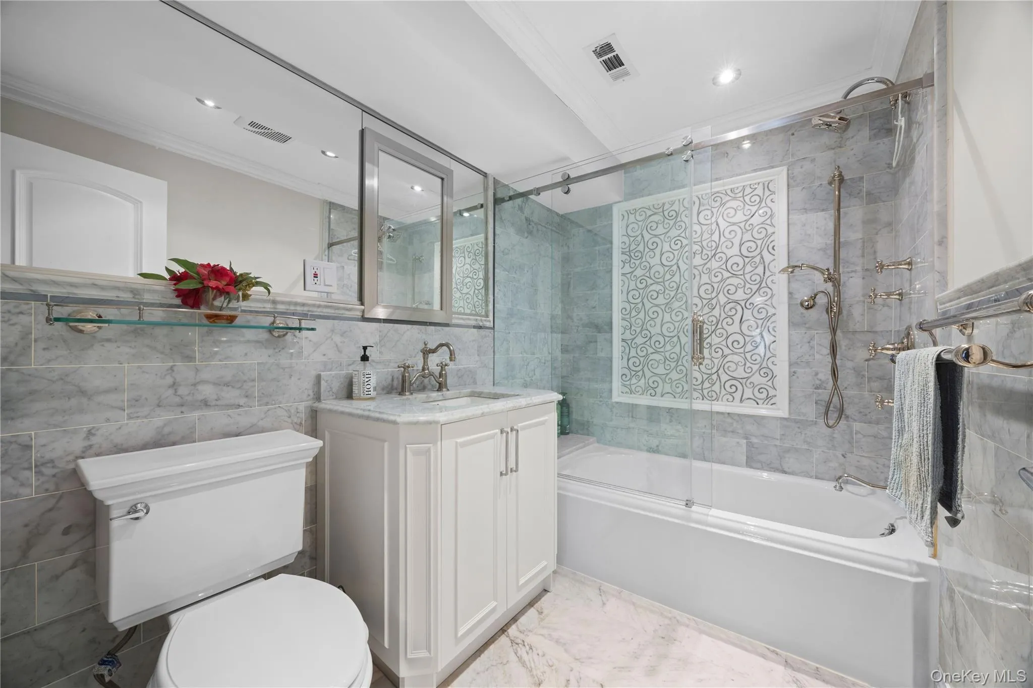 229 Ditmars Street, New York, NY, 3 Bedrooms Bedrooms, 8 Rooms Rooms,3 BathroomsBathrooms,Residential,For Rent,Ditmars,0,1046694 229 Ditmars Street, New York, NY, 3 Bedrooms Bedrooms, 8 Rooms Rooms,3 BathroomsBathrooms,Residential,For Rent,Ditmars,0,1046694