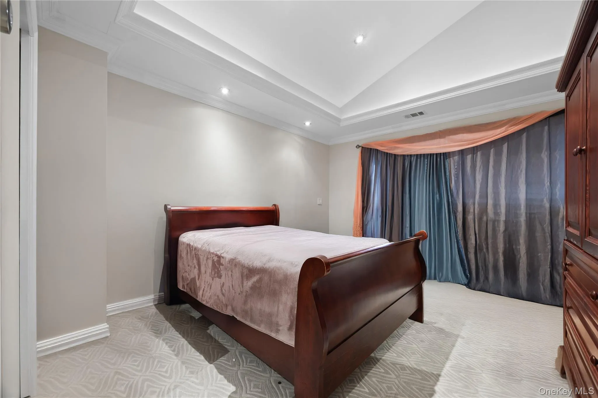 229 Ditmars Street, New York, NY, 3 Bedrooms Bedrooms, 8 Rooms Rooms,3 BathroomsBathrooms,Residential,For Rent,Ditmars,0,1046694 229 Ditmars Street, New York, NY, 3 Bedrooms Bedrooms, 8 Rooms Rooms,3 BathroomsBathrooms,Residential,For Rent,Ditmars,0,1046694