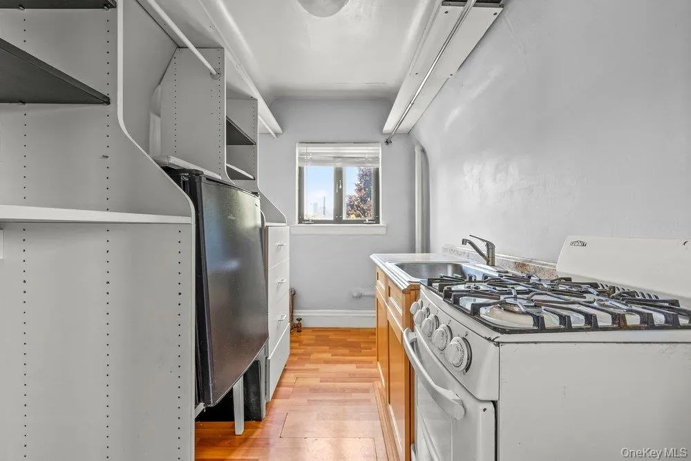 82-41 166th Street, New York, NY, 3 Bedrooms Bedrooms, 6 Rooms Rooms,2 BathroomsBathrooms,Residential,For Rent,166th,0,1046700 82-41 166th Street, New York, NY, 3 Bedrooms Bedrooms, 6 Rooms Rooms,2 BathroomsBathrooms,Residential,For Rent,166th,0,1046700