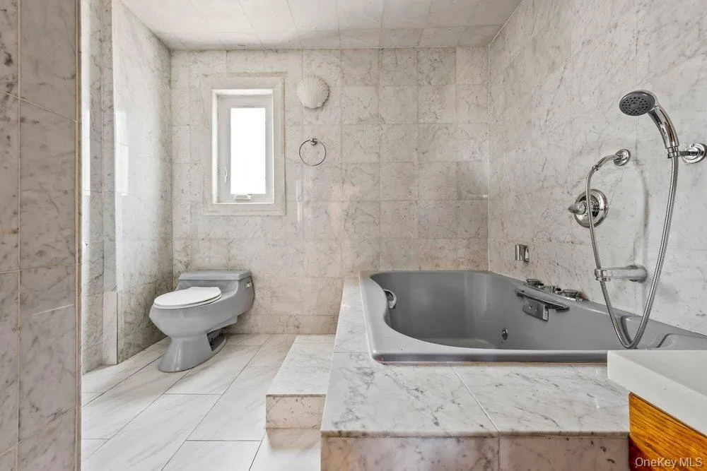 82-41 166th Street, New York, NY, 3 Bedrooms Bedrooms, 6 Rooms Rooms,2 BathroomsBathrooms,Residential,For Rent,166th,0,1046700 82-41 166th Street, New York, NY, 3 Bedrooms Bedrooms, 6 Rooms Rooms,2 BathroomsBathrooms,Residential,For Rent,166th,0,1046700