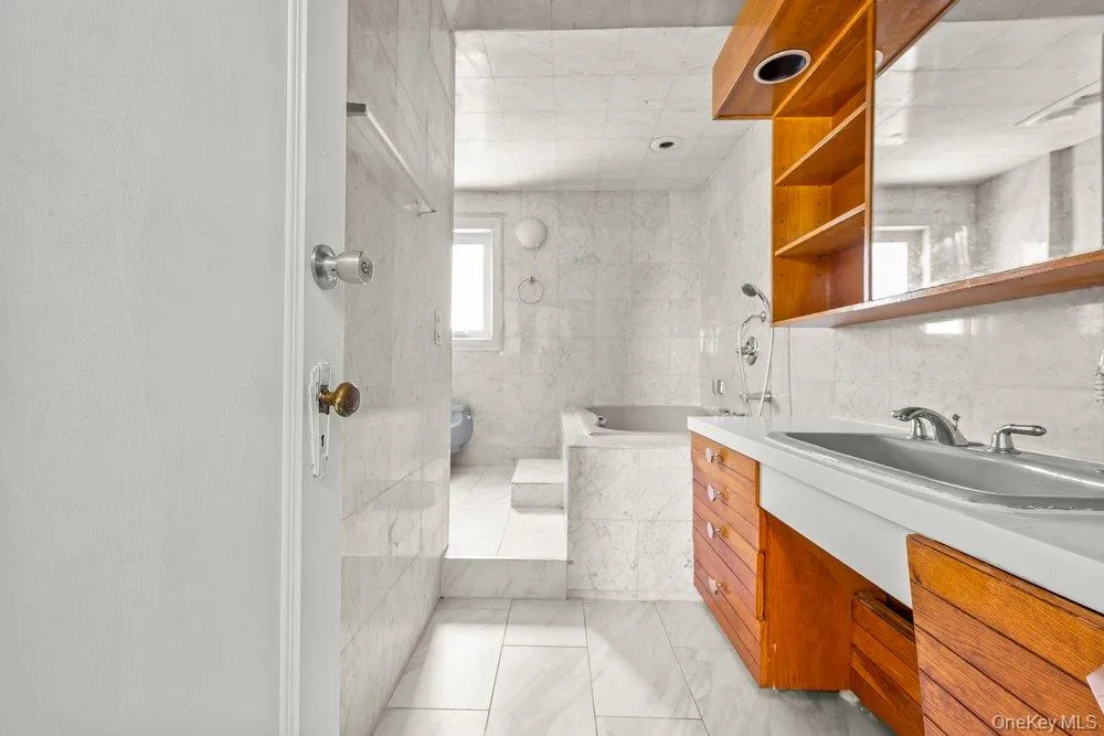 82-41 166th Street, New York, NY, 3 Bedrooms Bedrooms, 6 Rooms Rooms,2 BathroomsBathrooms,Residential,For Rent,166th,0,1046700 82-41 166th Street, New York, NY, 3 Bedrooms Bedrooms, 6 Rooms Rooms,2 BathroomsBathrooms,Residential,For Rent,166th,0,1046700