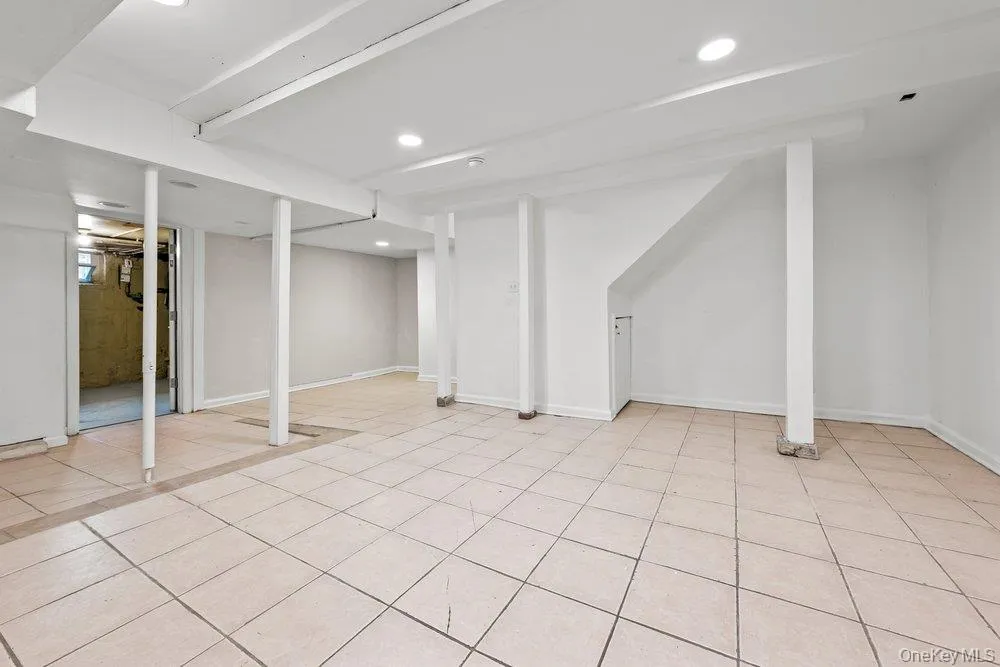82-41 166th Street, New York, NY, 3 Bedrooms Bedrooms, 6 Rooms Rooms,2 BathroomsBathrooms,Residential,For Rent,166th,0,1046700 82-41 166th Street, New York, NY, 3 Bedrooms Bedrooms, 6 Rooms Rooms,2 BathroomsBathrooms,Residential,For Rent,166th,0,1046700