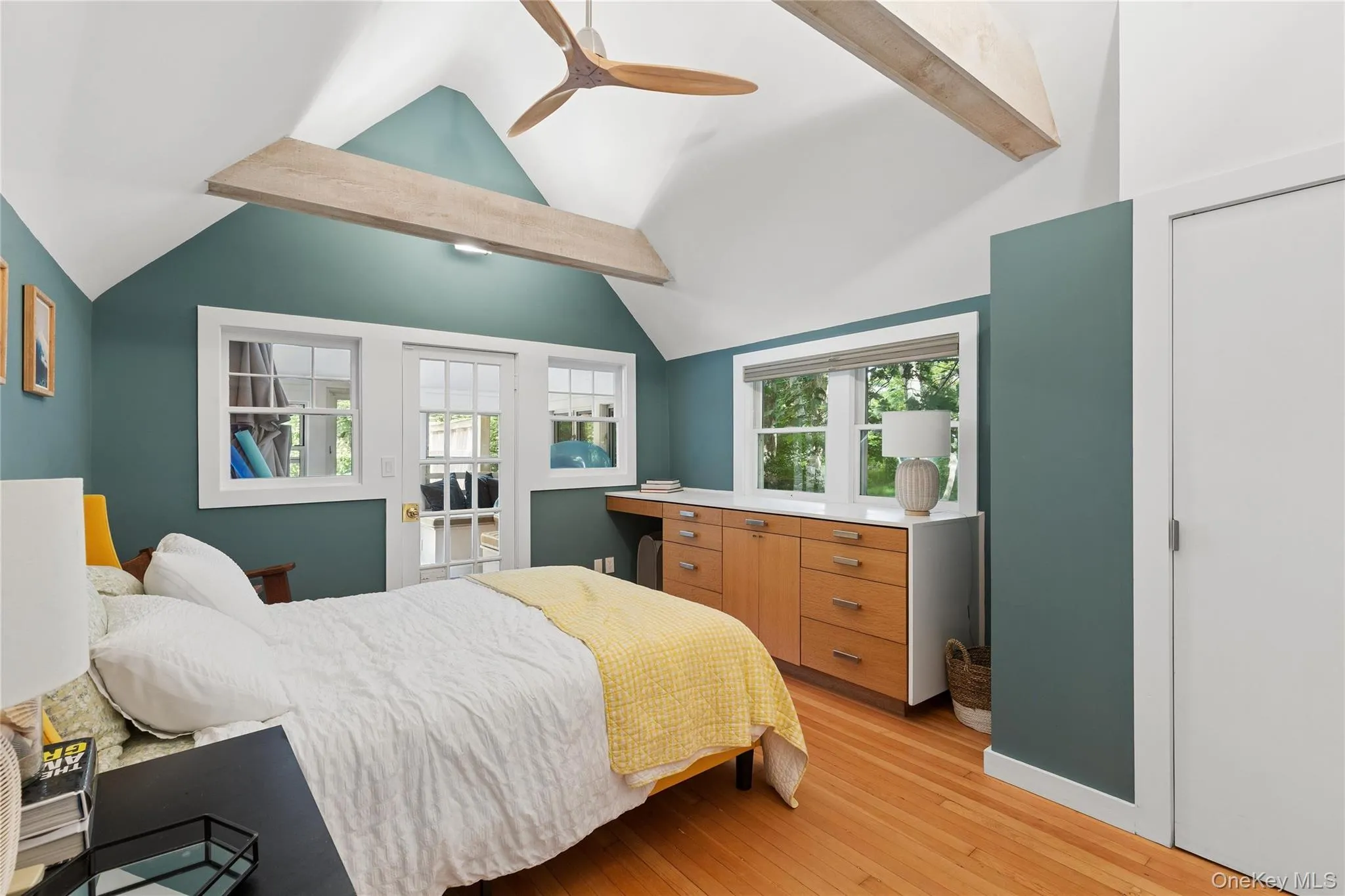 10 Oak Lane, Southampton, NY, 3 Bedrooms Bedrooms, 7 Rooms Rooms,2 BathroomsBathrooms,Residential,For Rent,Oak,0,1046705 10 Oak Lane, Southampton, NY, 3 Bedrooms Bedrooms, 7 Rooms Rooms,2 BathroomsBathrooms,Residential,For Rent,Oak,0,1046705