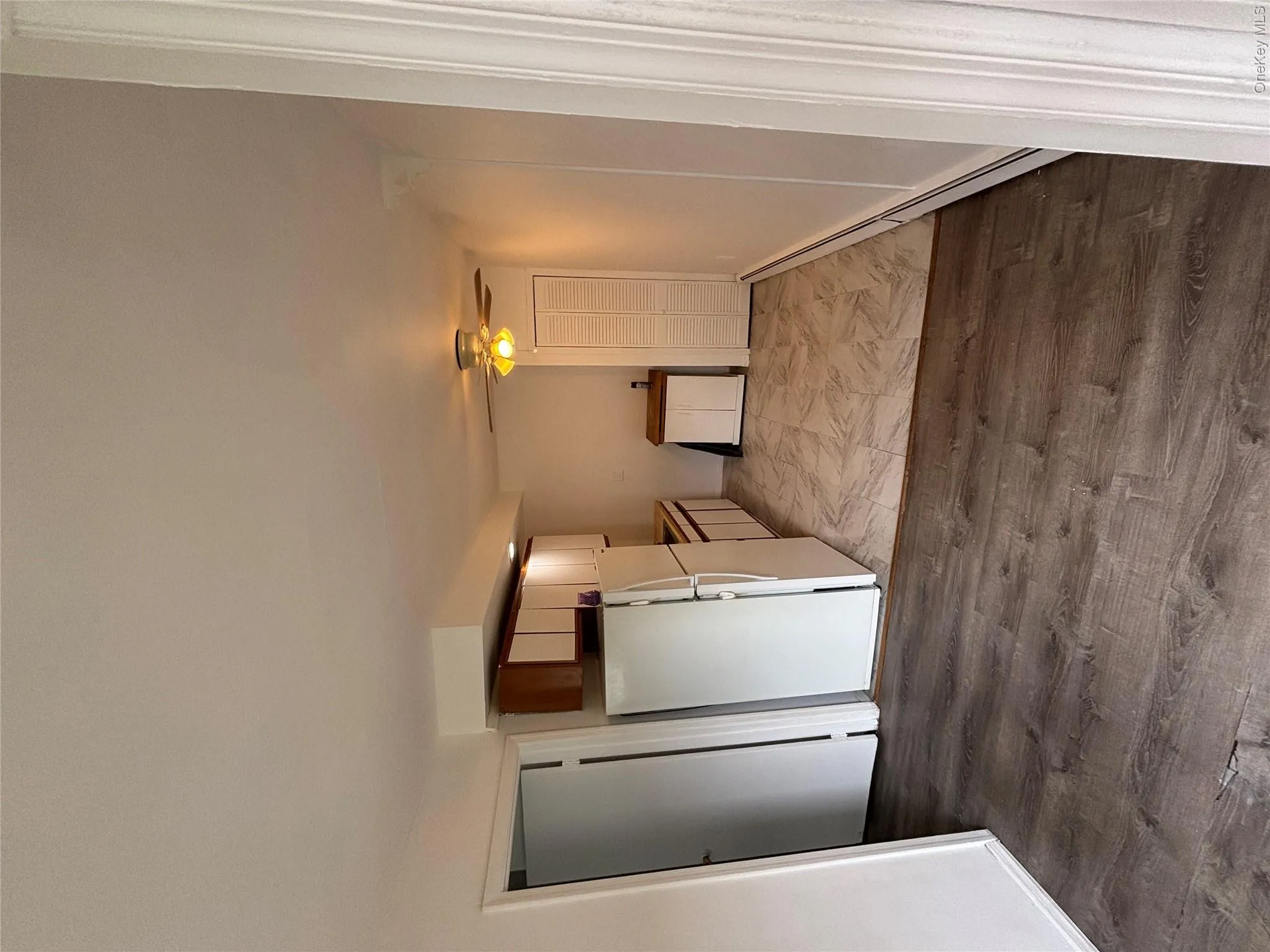 quest qtrs liv rm / kitchenette combo quest qtrs liv rm / kitchenette combo