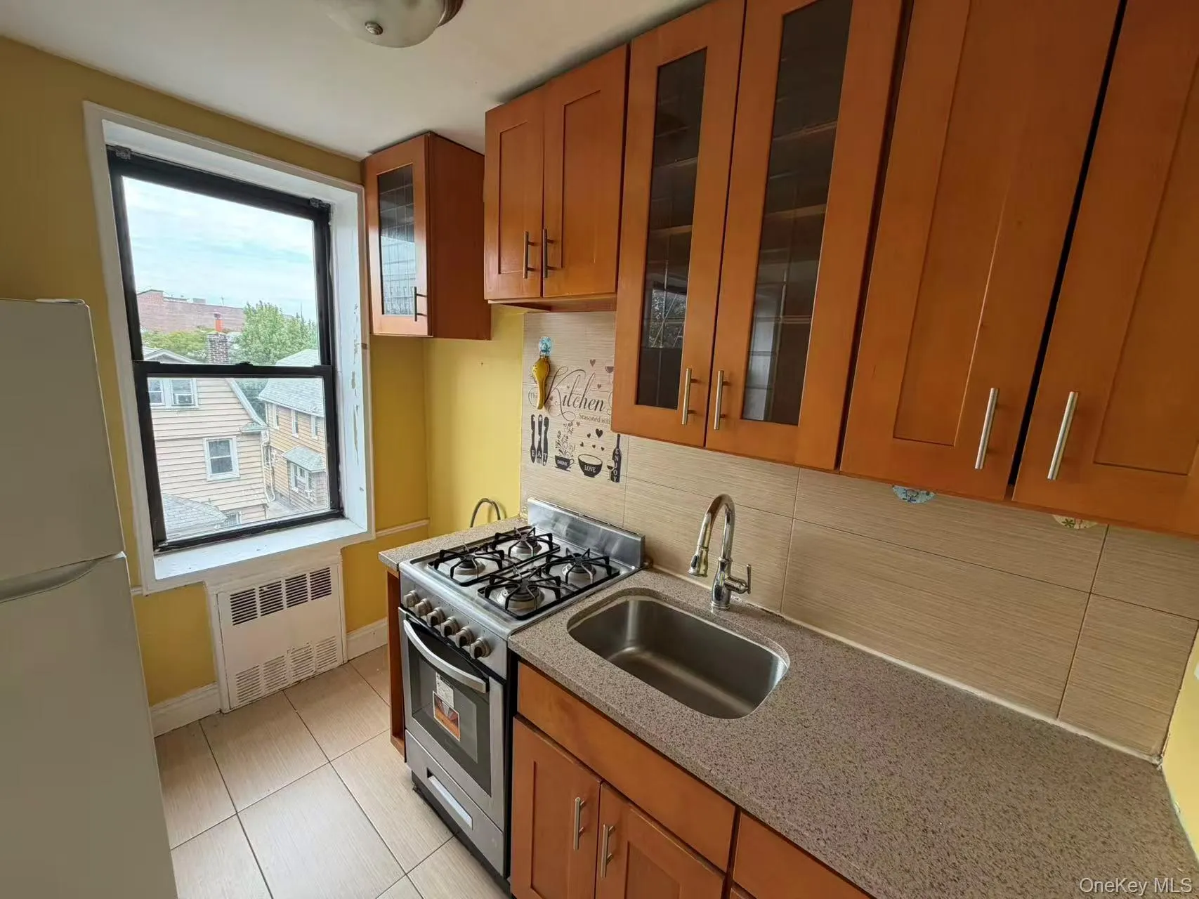 83-45 Vietor Ave, New York, NY, 2 Rooms Rooms,1 BathroomBathrooms,Residential,For Rent,Vietor Ave,0,1046710 83-45 Vietor Ave, New York, NY, 2 Rooms Rooms,1 BathroomBathrooms,Residential,For Rent,Vietor Ave,0,1046710