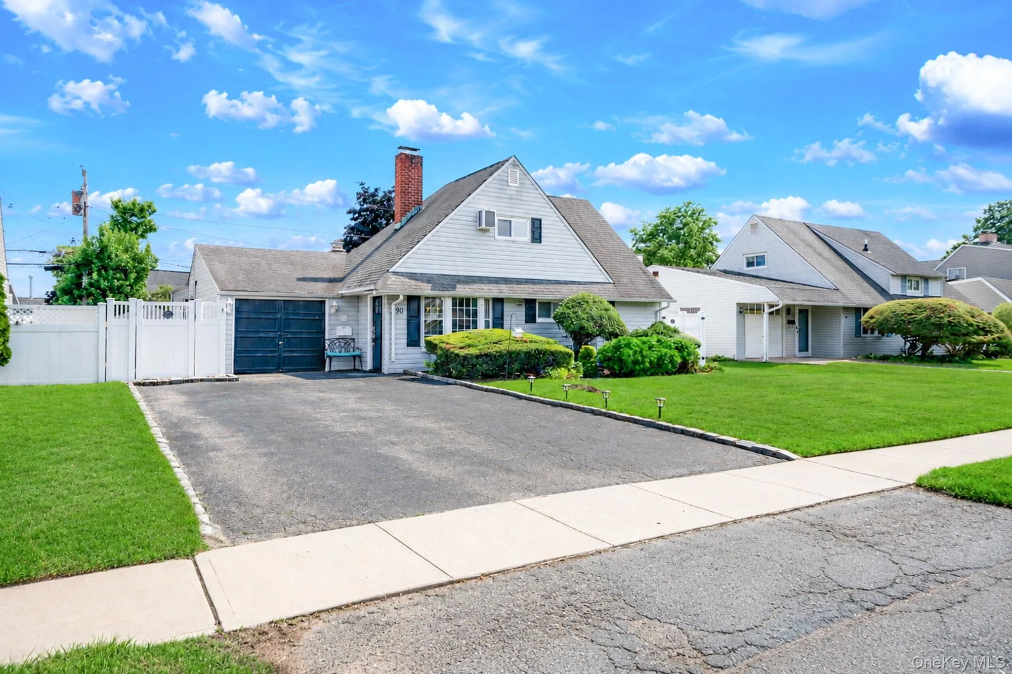 90 TWIN Lane, Hempstead, NY, 4 Bedrooms Bedrooms, 10 Rooms Rooms,2 BathroomsBathrooms,Residential,For Rent,TWIN,0,1046711 90 TWIN Lane, Hempstead, NY, 4 Bedrooms Bedrooms, 10 Rooms Rooms,2 BathroomsBathrooms,Residential,For Rent,TWIN,0,1046711