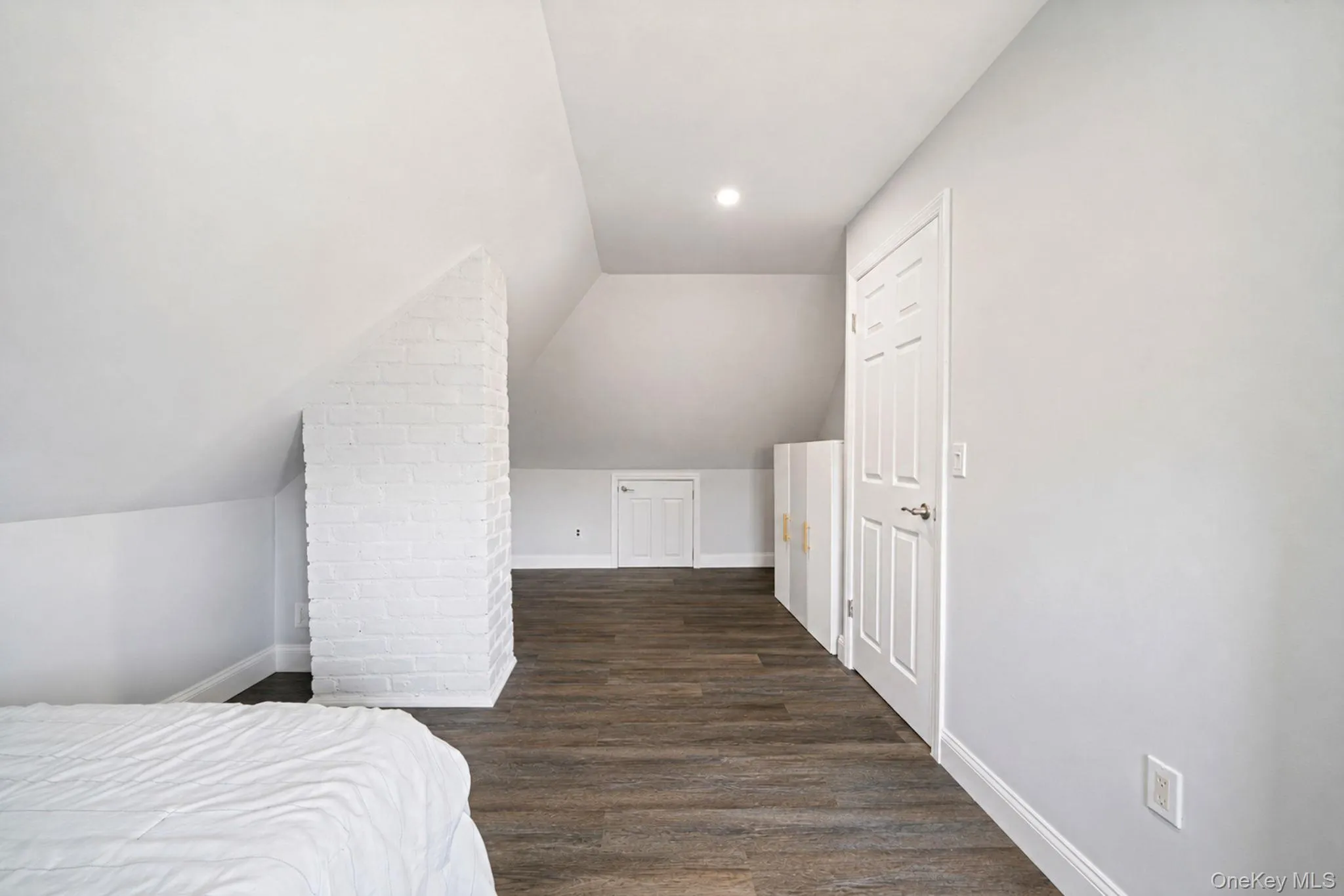 90 TWIN Lane, Hempstead, NY, 4 Bedrooms Bedrooms, 10 Rooms Rooms,2 BathroomsBathrooms,Residential,For Rent,TWIN,0,1046711 90 TWIN Lane, Hempstead, NY, 4 Bedrooms Bedrooms, 10 Rooms Rooms,2 BathroomsBathrooms,Residential,For Rent,TWIN,0,1046711