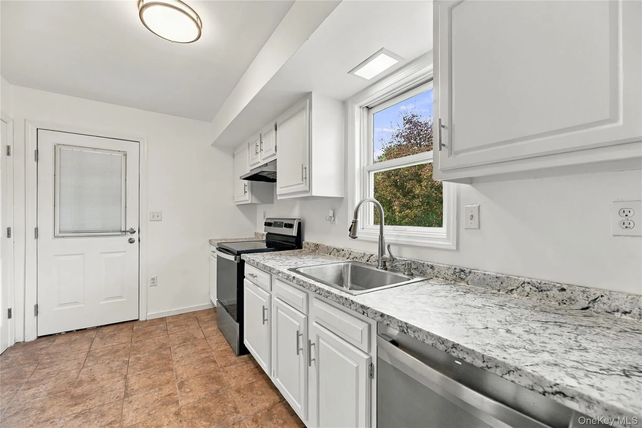 243 Howells Turnpike, Middletown, NY, 2 Bedrooms Bedrooms, 6 Rooms Rooms,1 BathroomBathrooms,Residential,For Rent,Howells,0,1046716 243 Howells Turnpike, Middletown, NY, 2 Bedrooms Bedrooms, 6 Rooms Rooms,1 BathroomBathrooms,Residential,For Rent,Howells,0,1046716