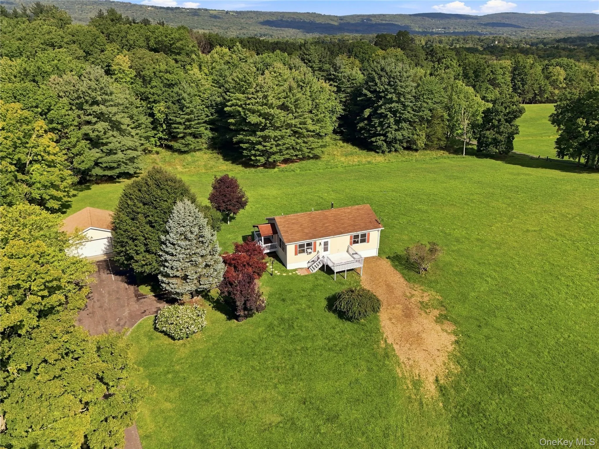243 Howells Turnpike, Middletown, NY, 2 Bedrooms Bedrooms, 6 Rooms Rooms,1 BathroomBathrooms,Residential,For Rent,Howells,0,1046716 243 Howells Turnpike, Middletown, NY, 2 Bedrooms Bedrooms, 6 Rooms Rooms,1 BathroomBathrooms,Residential,For Rent,Howells,0,1046716