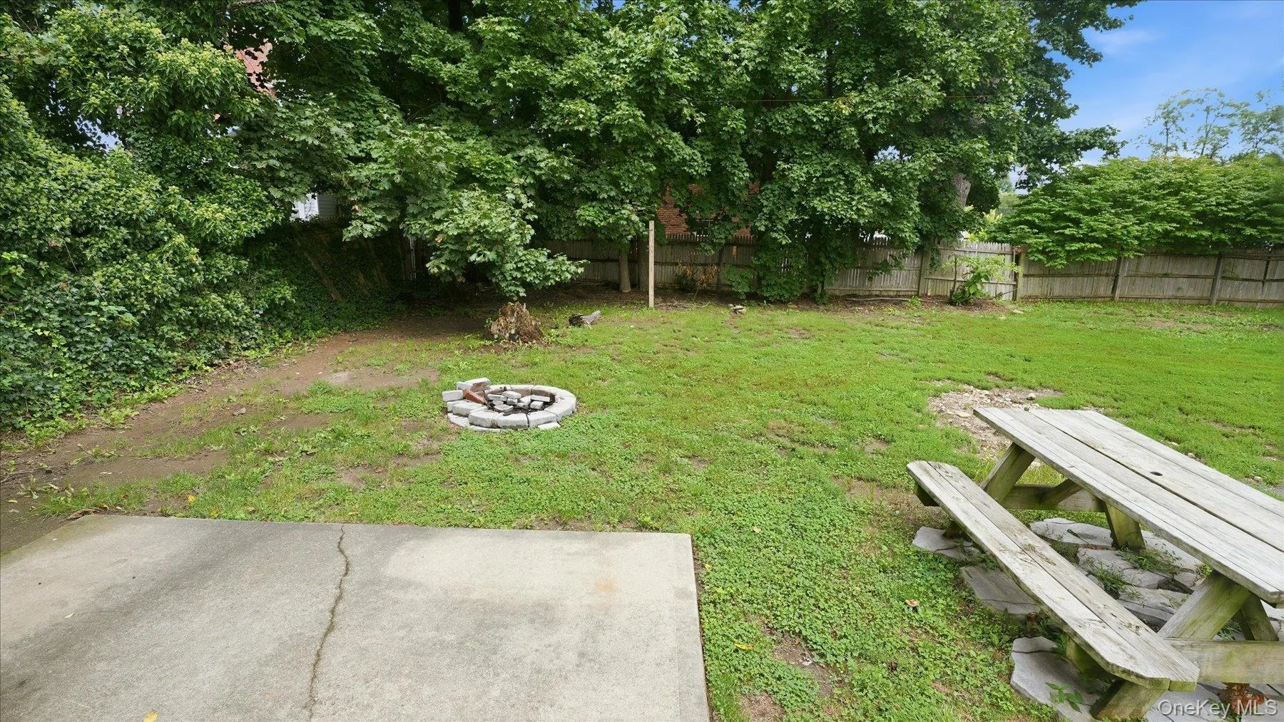 455 Moriches Road, Smithtown, NY, 2 Bedrooms Bedrooms, 4 Rooms Rooms,1 BathroomBathrooms,Residential Lease,For Rent,Moriches,0,1046717 455 Moriches Road, Smithtown, NY, 2 Bedrooms Bedrooms, 4 Rooms Rooms,1 BathroomBathrooms,Residential Lease,For Rent,Moriches,0,1046717