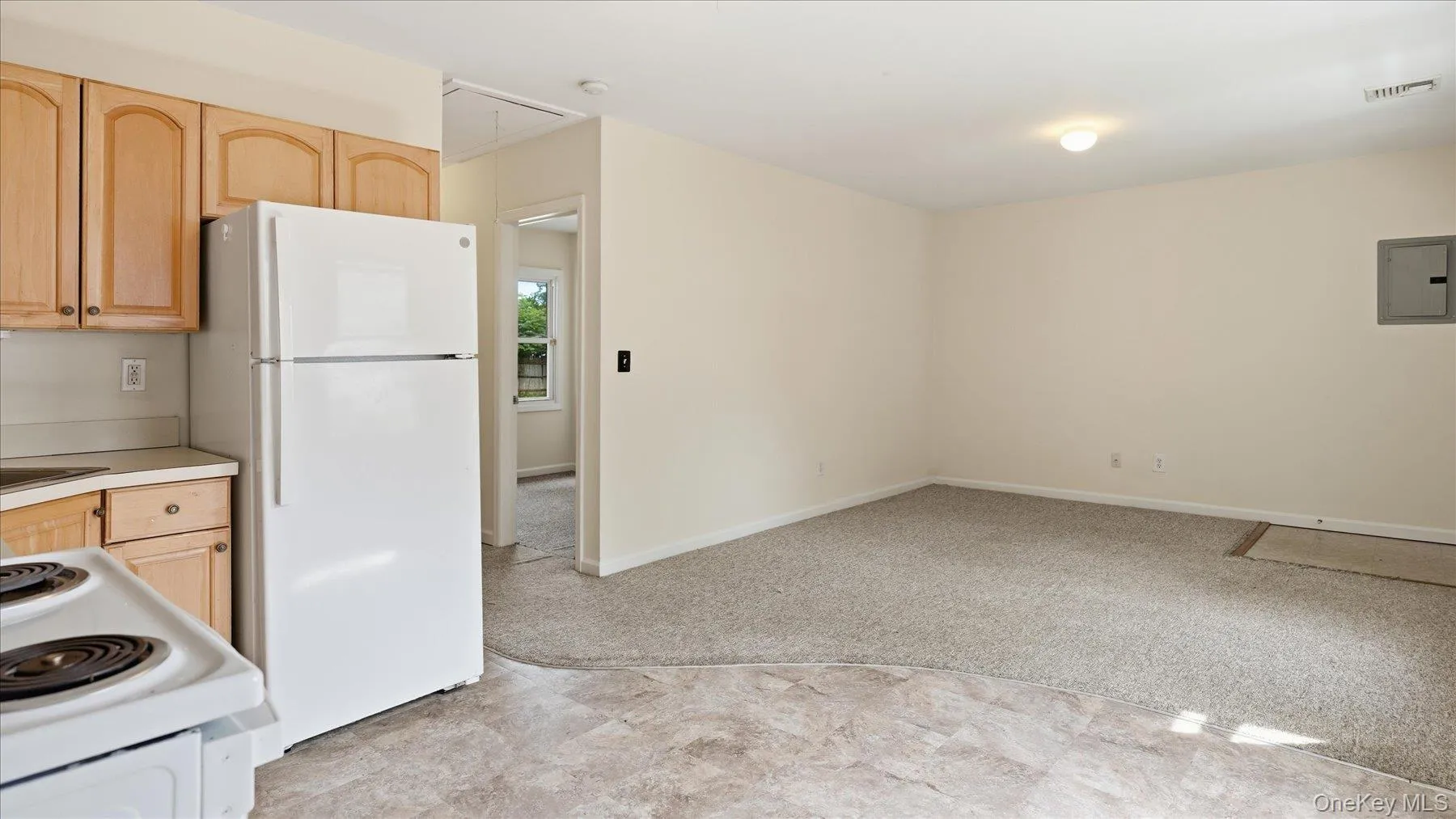 455 Moriches Road, Smithtown, NY, 2 Bedrooms Bedrooms, 4 Rooms Rooms,1 BathroomBathrooms,Residential Lease,For Rent,Moriches,0,1046717 455 Moriches Road, Smithtown, NY, 2 Bedrooms Bedrooms, 4 Rooms Rooms,1 BathroomBathrooms,Residential Lease,For Rent,Moriches,0,1046717