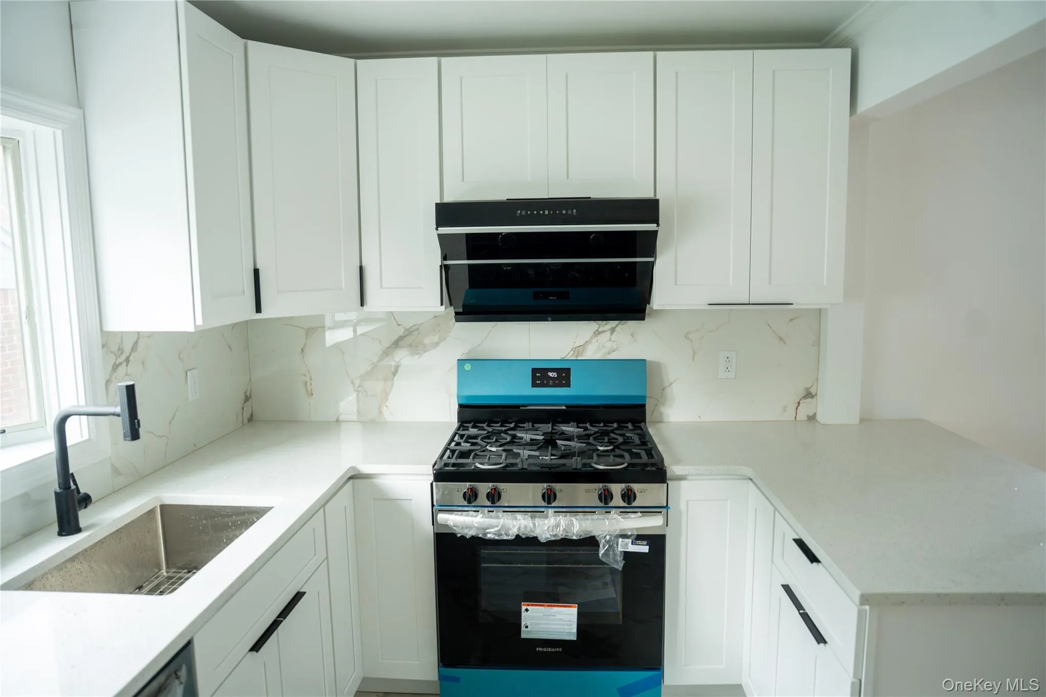 586 Stratford Road, Hempstead, NY, 4 Bedrooms Bedrooms, 8 Rooms Rooms,3 BathroomsBathrooms,Residential,For Rent,Stratford,0,1046719 586 Stratford Road, Hempstead, NY, 4 Bedrooms Bedrooms, 8 Rooms Rooms,3 BathroomsBathrooms,Residential,For Rent,Stratford,0,1046719