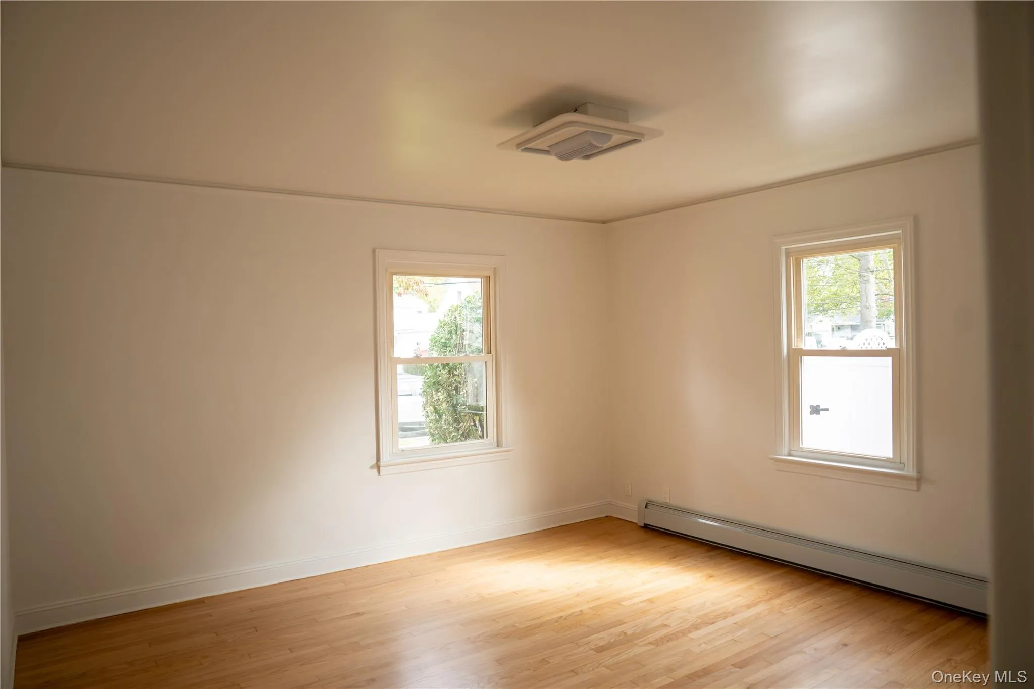 586 Stratford Road, Hempstead, NY, 4 Bedrooms Bedrooms, 8 Rooms Rooms,3 BathroomsBathrooms,Residential,For Rent,Stratford,0,1046719 586 Stratford Road, Hempstead, NY, 4 Bedrooms Bedrooms, 8 Rooms Rooms,3 BathroomsBathrooms,Residential,For Rent,Stratford,0,1046719