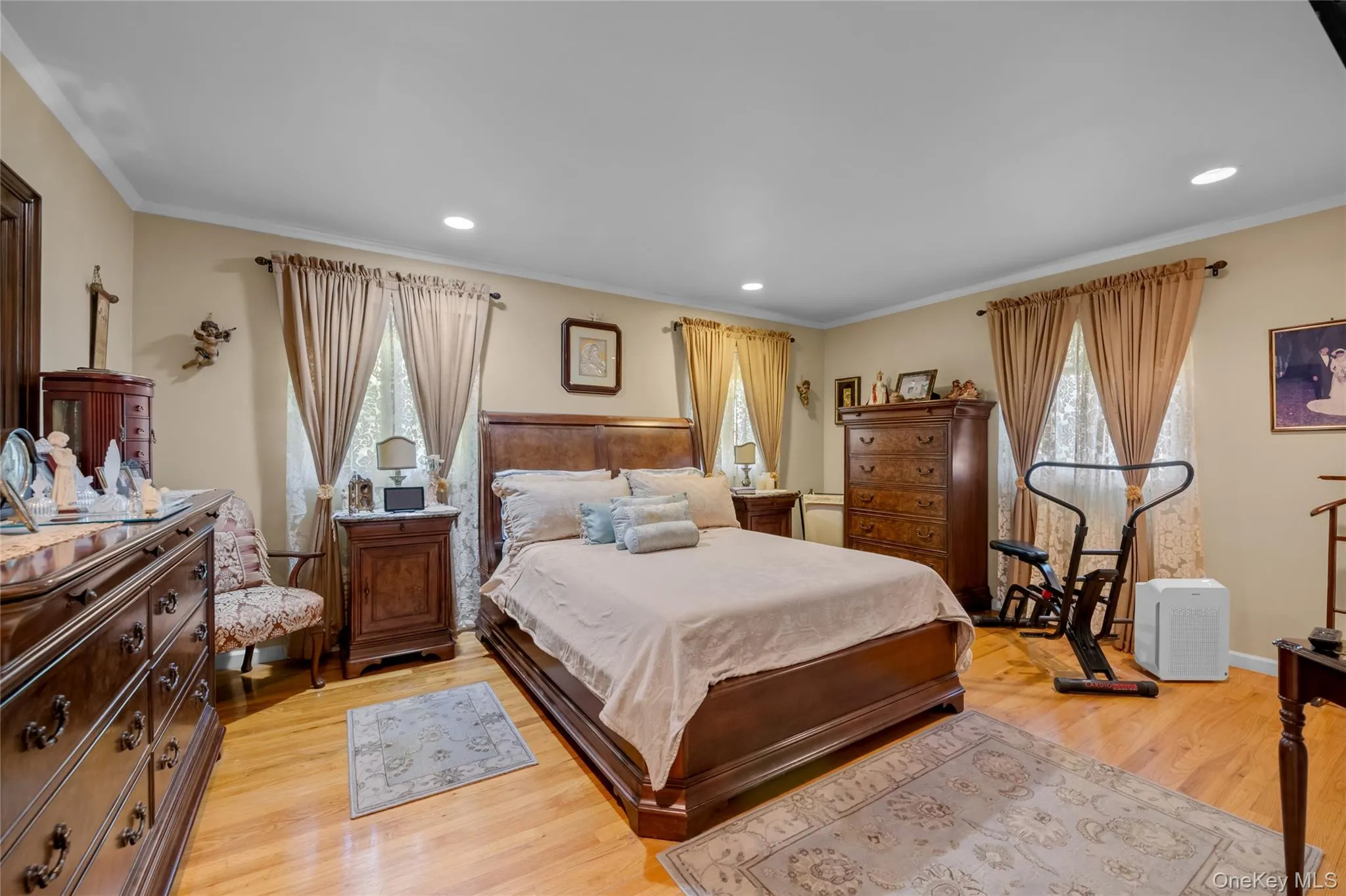 936 Stratford Court, Hempstead, NY, 4 Bedrooms Bedrooms, 7 Rooms Rooms,2 BathroomsBathrooms,Residential,For Rent,Stratford,0,1046722 936 Stratford Court, Hempstead, NY, 4 Bedrooms Bedrooms, 7 Rooms Rooms,2 BathroomsBathrooms,Residential,For Rent,Stratford,0,1046722