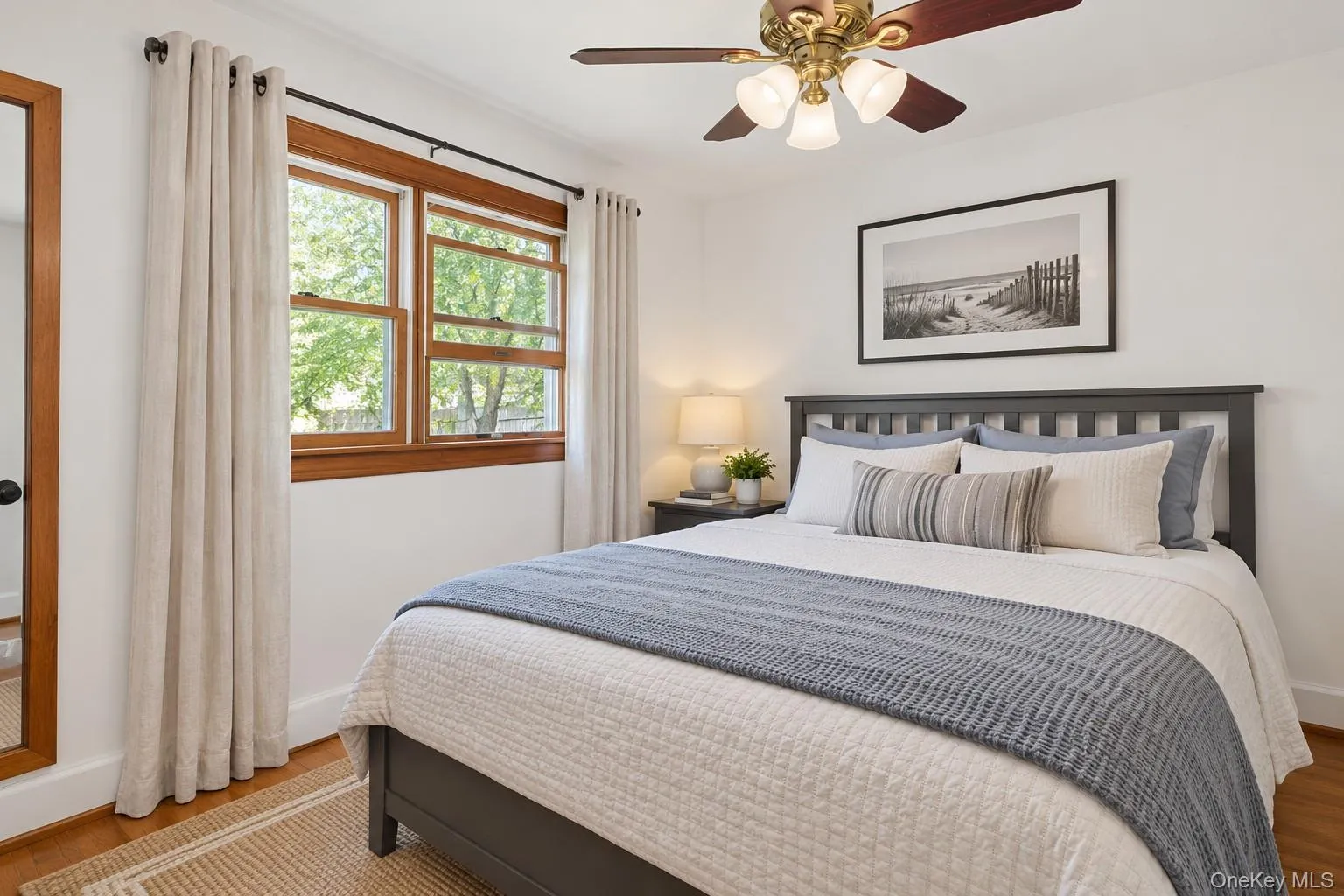 13 Booker Lane, Southampton, NY, 4 Bedrooms Bedrooms, 10 Rooms Rooms,2 BathroomsBathrooms,Residential,For Rent,Booker,0,1046727 13 Booker Lane, Southampton, NY, 4 Bedrooms Bedrooms, 10 Rooms Rooms,2 BathroomsBathrooms,Residential,For Rent,Booker,0,1046727