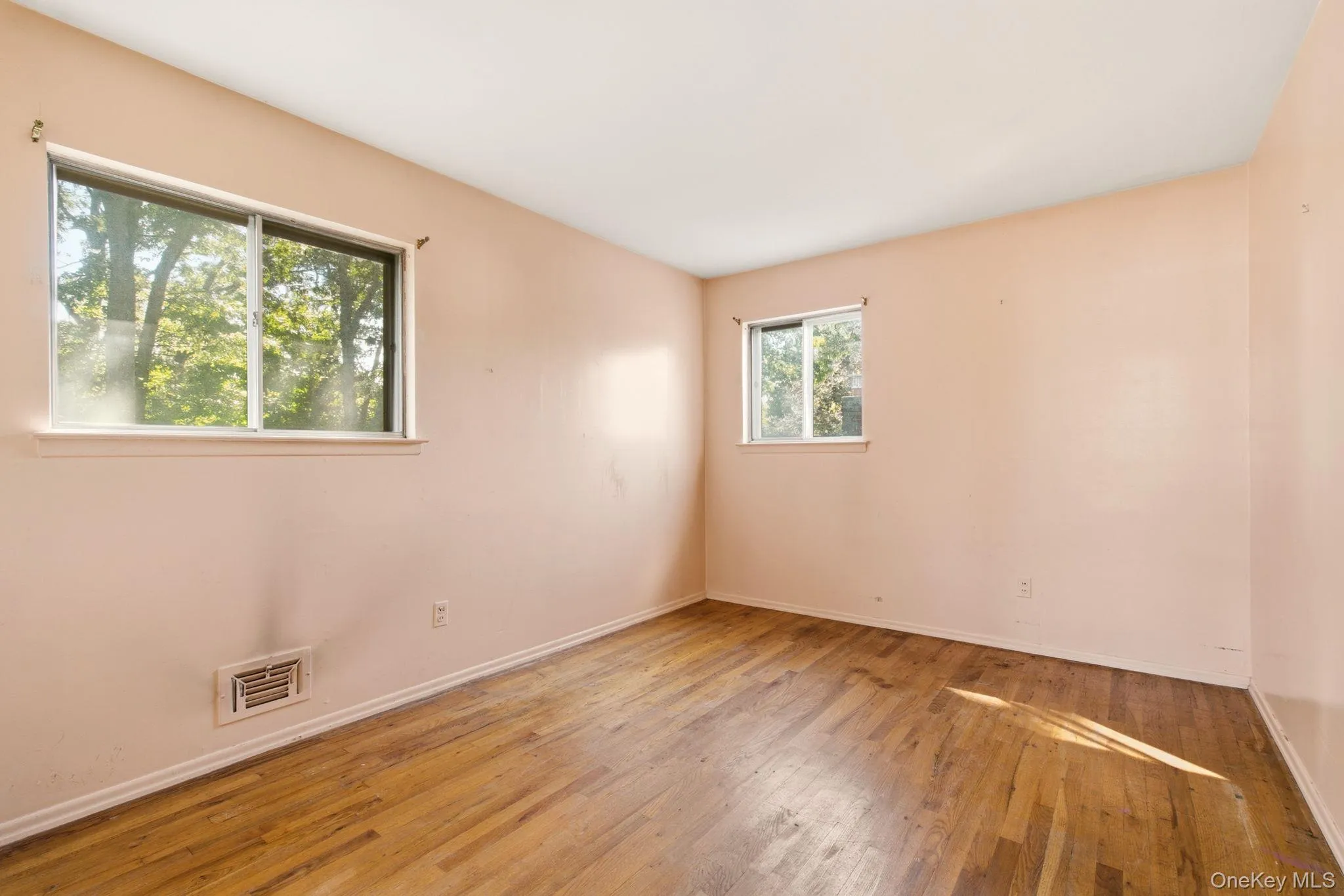 63 Lauren Avenue, Huntington, NY, 4 Bedrooms Bedrooms, 8 Rooms Rooms,2 BathroomsBathrooms,Residential,For Rent,Lauren,0,1046728 63 Lauren Avenue, Huntington, NY, 4 Bedrooms Bedrooms, 8 Rooms Rooms,2 BathroomsBathrooms,Residential,For Rent,Lauren,0,1046728