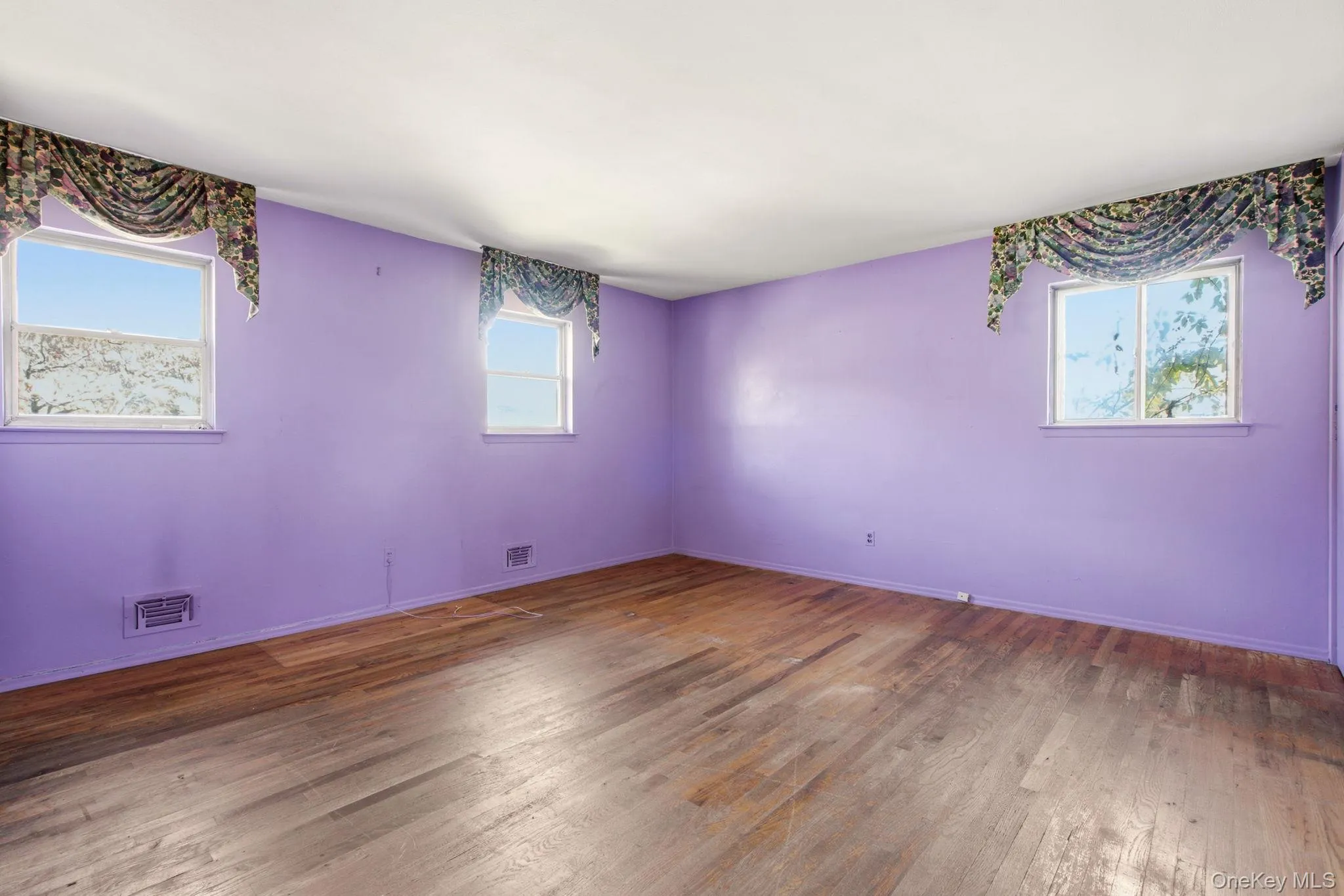 63 Lauren Avenue, Huntington, NY, 4 Bedrooms Bedrooms, 8 Rooms Rooms,2 BathroomsBathrooms,Residential,For Rent,Lauren,0,1046728 63 Lauren Avenue, Huntington, NY, 4 Bedrooms Bedrooms, 8 Rooms Rooms,2 BathroomsBathrooms,Residential,For Rent,Lauren,0,1046728