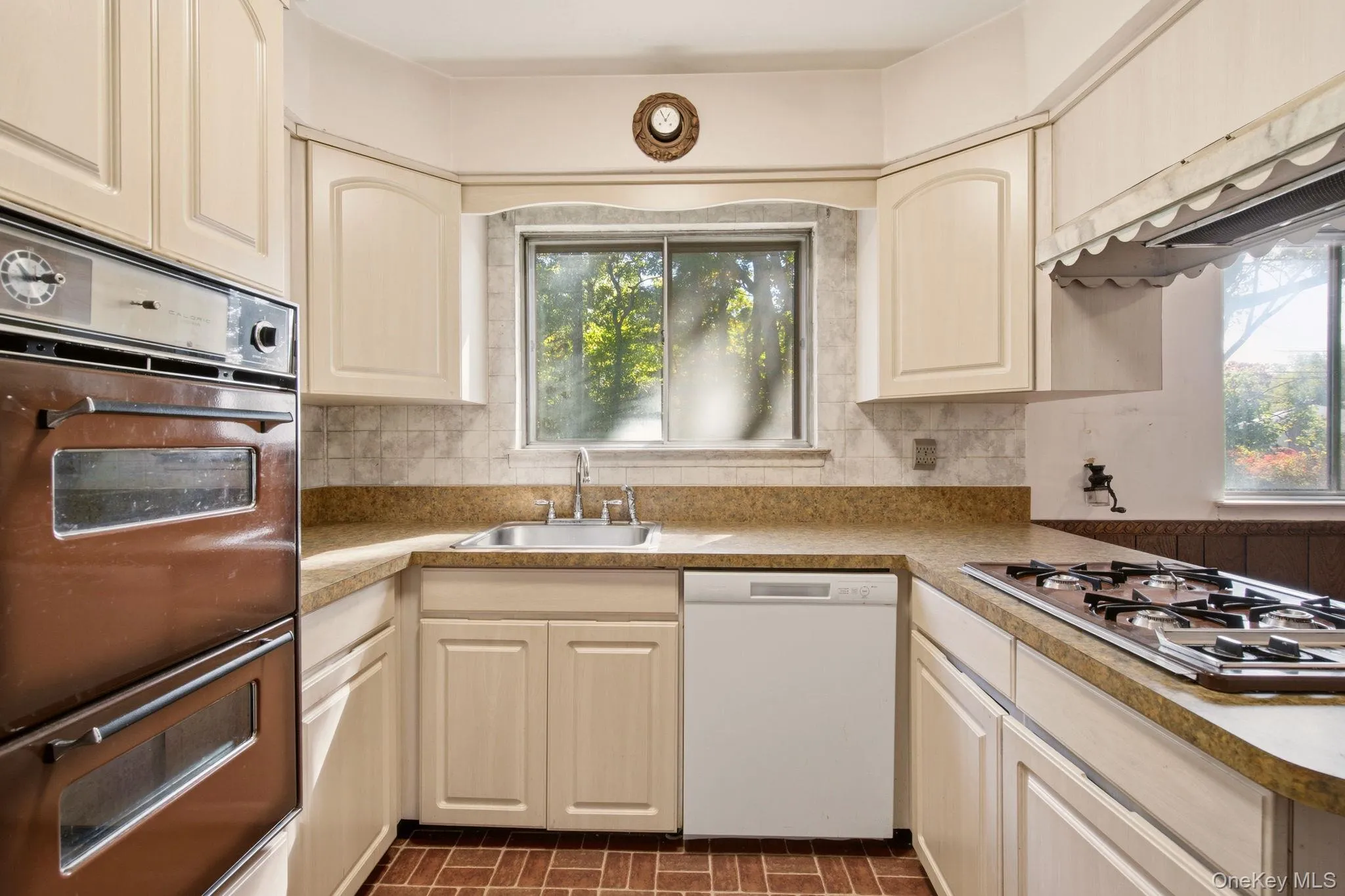 63 Lauren Avenue, Huntington, NY, 4 Bedrooms Bedrooms, 8 Rooms Rooms,2 BathroomsBathrooms,Residential,For Rent,Lauren,0,1046728 63 Lauren Avenue, Huntington, NY, 4 Bedrooms Bedrooms, 8 Rooms Rooms,2 BathroomsBathrooms,Residential,For Rent,Lauren,0,1046728