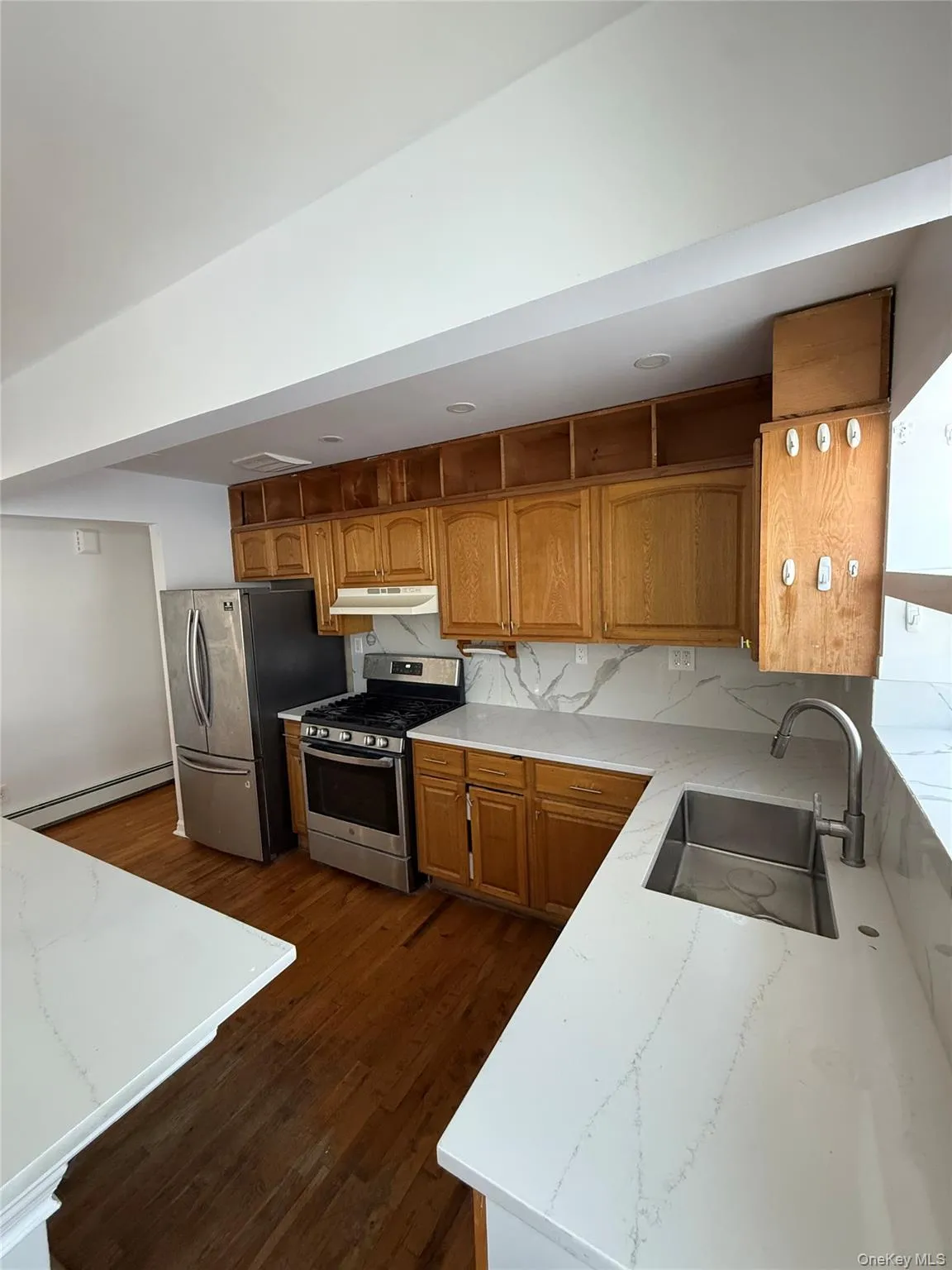 762 234th Street, New York, NY, 3 Bedrooms Bedrooms, 5 Rooms Rooms,1 BathroomBathrooms,Residential Lease,For Rent,234th,0,1046731 762 234th Street, New York, NY, 3 Bedrooms Bedrooms, 5 Rooms Rooms,1 BathroomBathrooms,Residential Lease,For Rent,234th,0,1046731