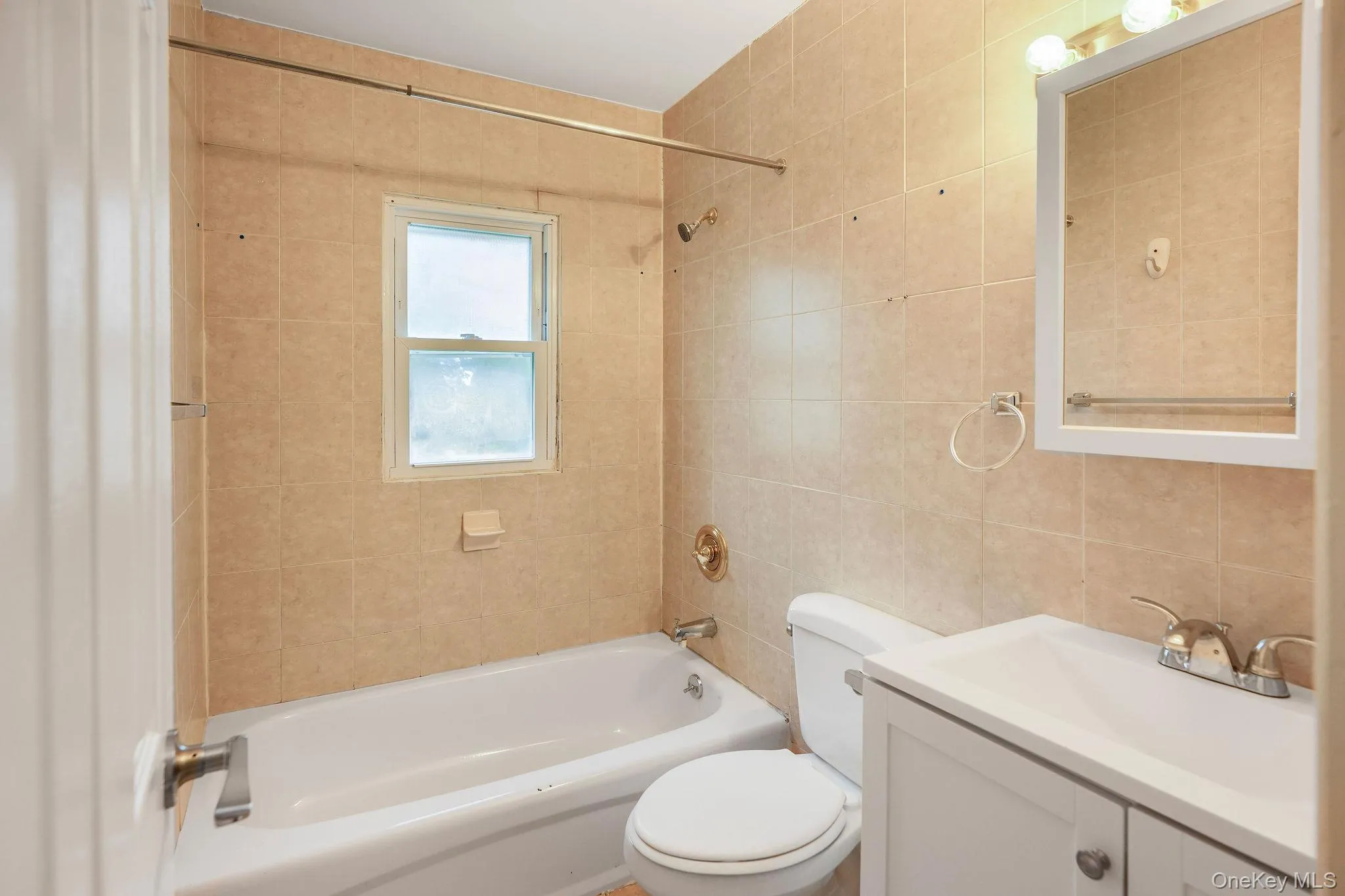 1565 10th Street, West Babylon, NY, 5 Bedrooms Bedrooms, 10 Rooms Rooms,3 BathroomsBathrooms,Residential,For Rent,10th,0,1046732 1565 10th Street, West Babylon, NY, 5 Bedrooms Bedrooms, 10 Rooms Rooms,3 BathroomsBathrooms,Residential,For Rent,10th,0,1046732