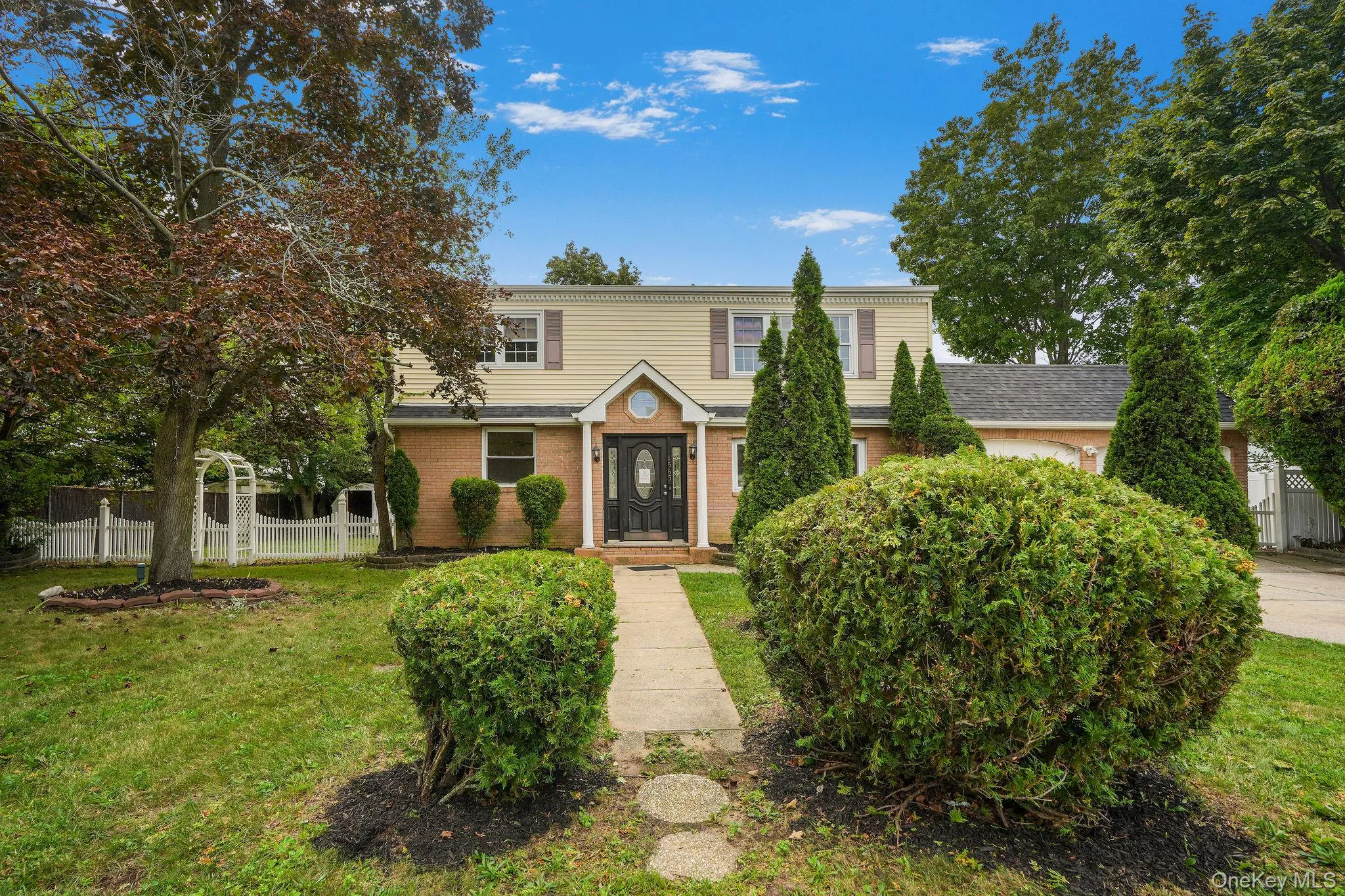 1565 10th Street, West Babylon, NY, 5 Bedrooms Bedrooms, 10 Rooms Rooms,3 BathroomsBathrooms,Residential,For Rent,10th,0,1046732 1565 10th Street, West Babylon, NY, 5 Bedrooms Bedrooms, 10 Rooms Rooms,3 BathroomsBathrooms,Residential,For Rent,10th,0,1046732