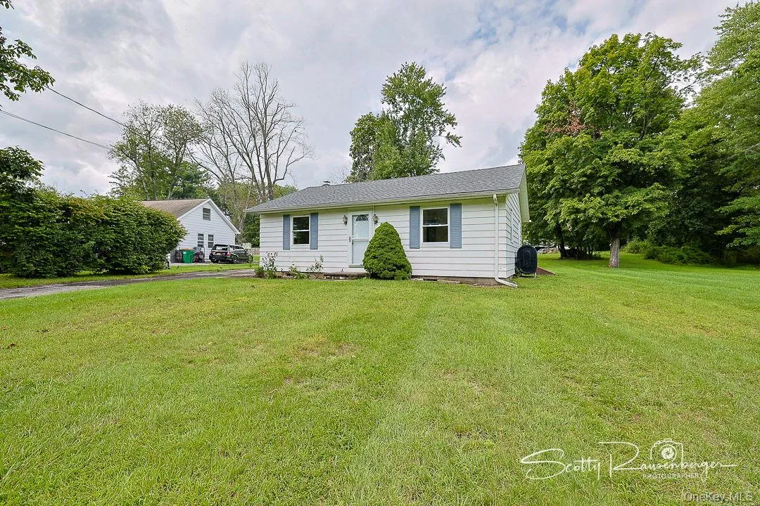 814 Hillside Road, East Fishkill, NY, 2 Bedrooms Bedrooms, 4 Rooms Rooms,1 BathroomBathrooms,Residential,For Rent,Hillside,0,1046735 814 Hillside Road, East Fishkill, NY, 2 Bedrooms Bedrooms, 4 Rooms Rooms,1 BathroomBathrooms,Residential,For Rent,Hillside,0,1046735