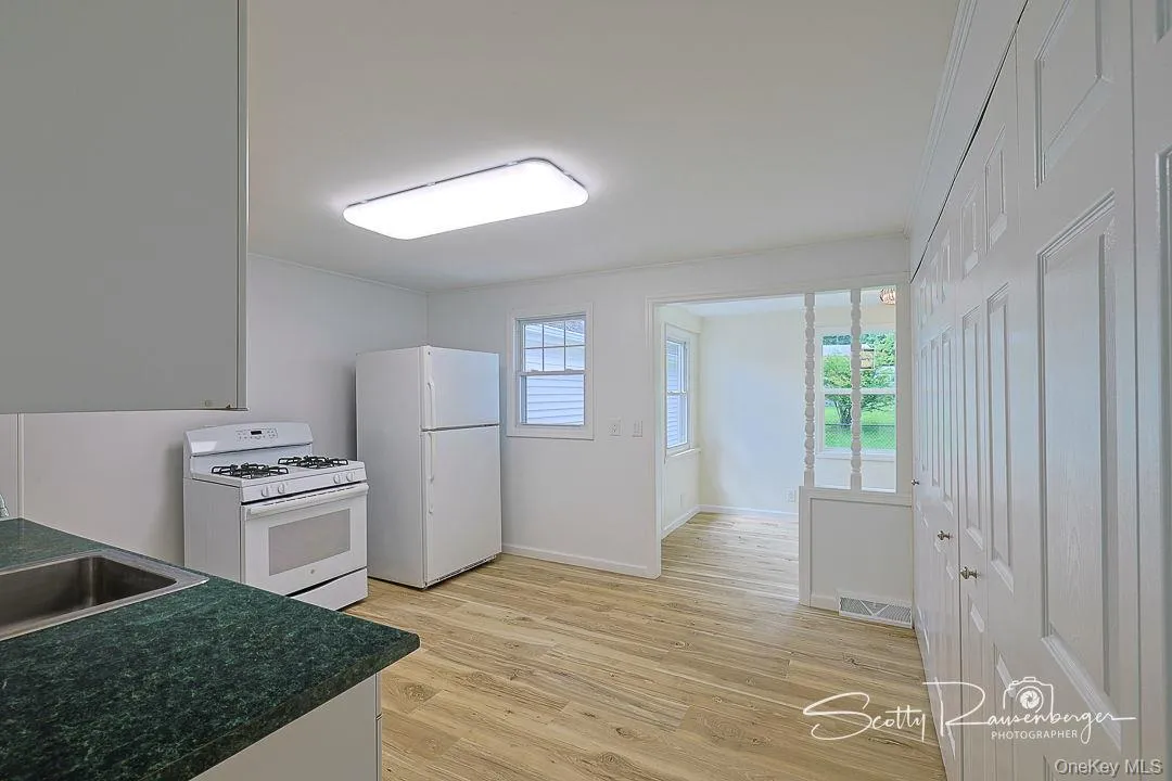 814 Hillside Road, East Fishkill, NY, 2 Bedrooms Bedrooms, 4 Rooms Rooms,1 BathroomBathrooms,Residential,For Rent,Hillside,0,1046735 814 Hillside Road, East Fishkill, NY, 2 Bedrooms Bedrooms, 4 Rooms Rooms,1 BathroomBathrooms,Residential,For Rent,Hillside,0,1046735