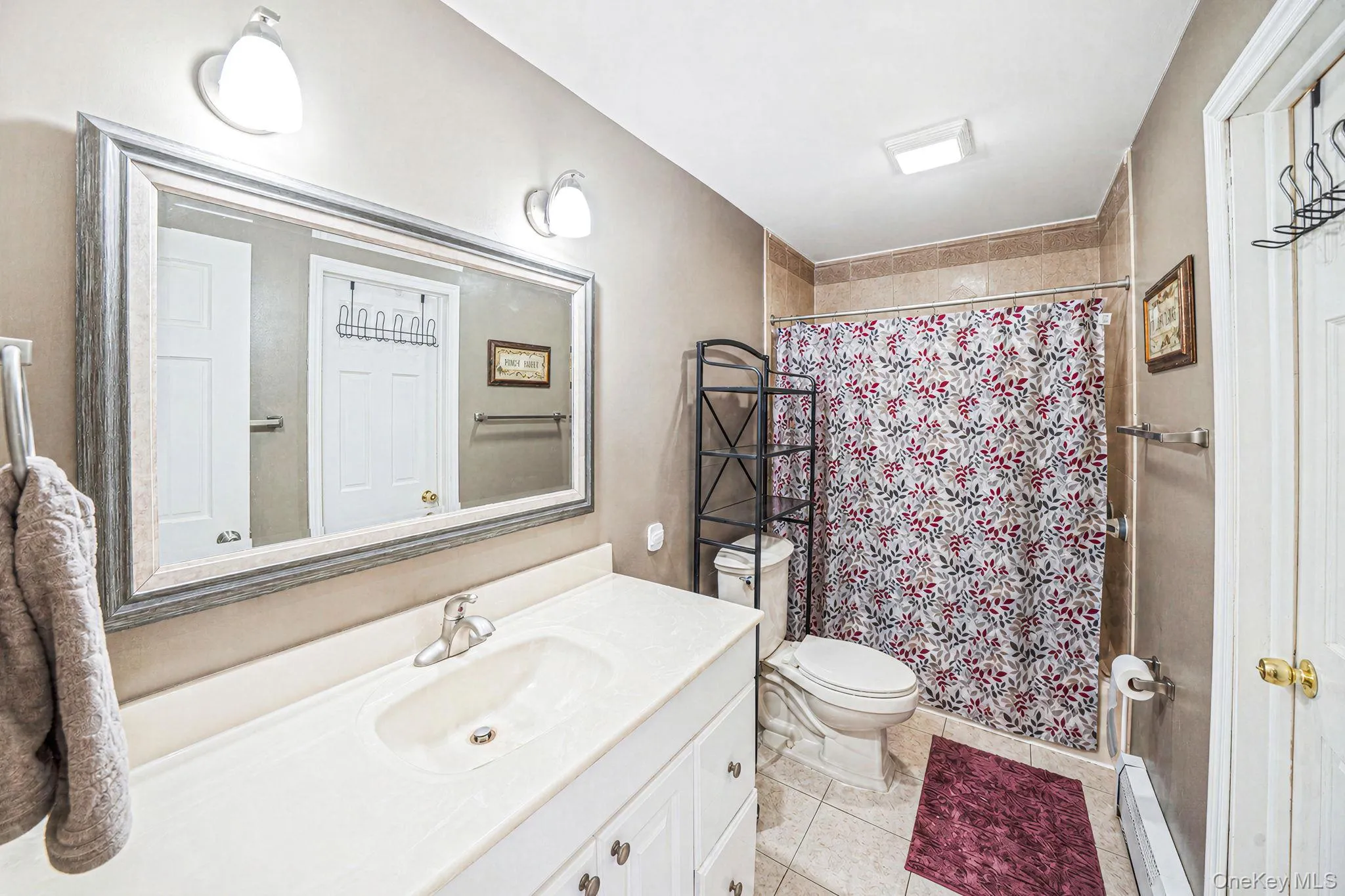 68 Prospect Drive, Islip, NY, 3 Bedrooms Bedrooms, 8 Rooms Rooms,2 BathroomsBathrooms,Residential,For Rent,Prospect,0,1046741 68 Prospect Drive, Islip, NY, 3 Bedrooms Bedrooms, 8 Rooms Rooms,2 BathroomsBathrooms,Residential,For Rent,Prospect,0,1046741