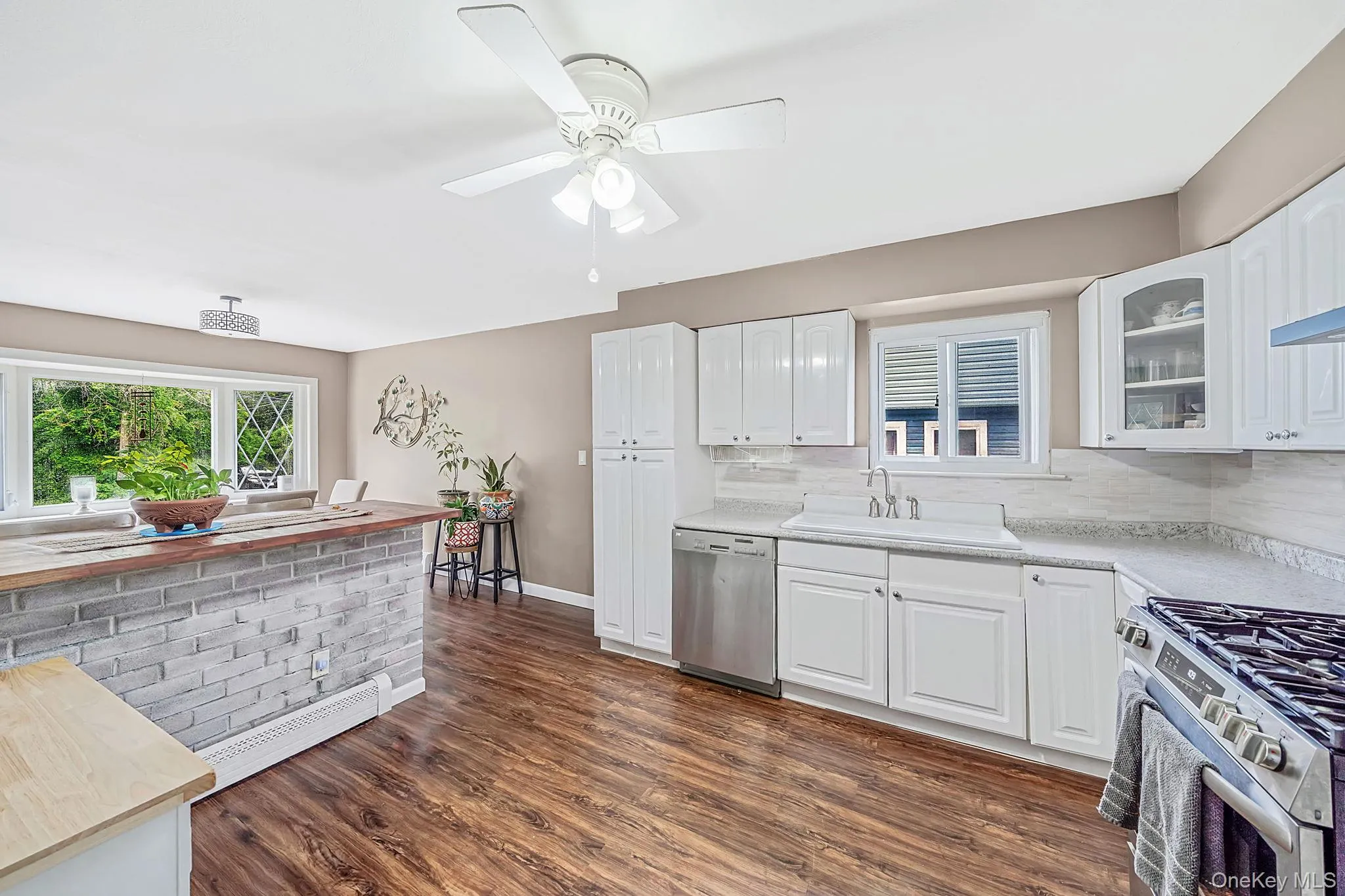 68 Prospect Drive, Islip, NY, 3 Bedrooms Bedrooms, 8 Rooms Rooms,2 BathroomsBathrooms,Residential,For Rent,Prospect,0,1046741 68 Prospect Drive, Islip, NY, 3 Bedrooms Bedrooms, 8 Rooms Rooms,2 BathroomsBathrooms,Residential,For Rent,Prospect,0,1046741