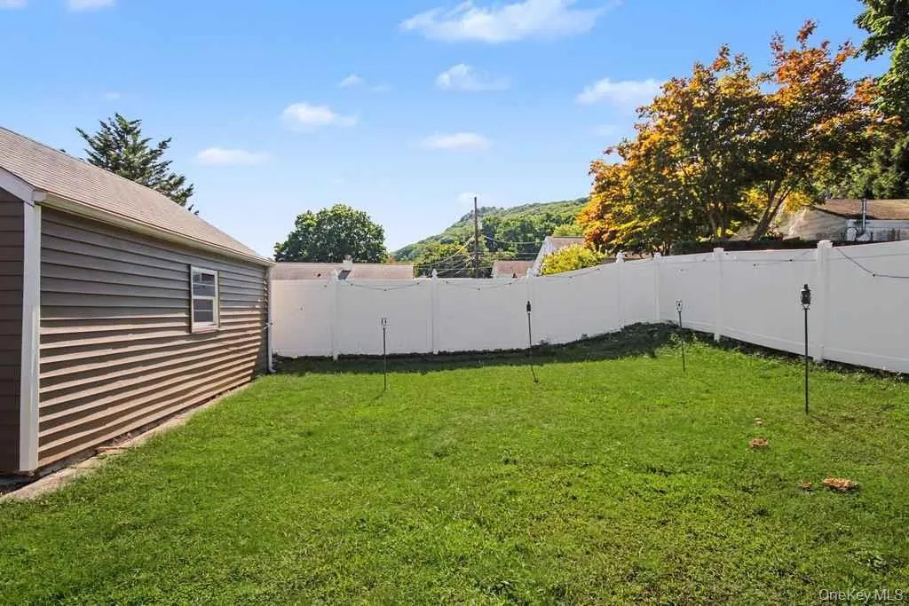 28 Hurd Avenue, Haverstraw, NY, 4 Bedrooms Bedrooms, 7 Rooms Rooms,2 BathroomsBathrooms,Residential,For Rent,Hurd,0,1046742 28 Hurd Avenue, Haverstraw, NY, 4 Bedrooms Bedrooms, 7 Rooms Rooms,2 BathroomsBathrooms,Residential,For Rent,Hurd,0,1046742