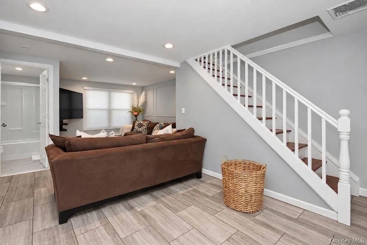 28 Hurd Avenue, Haverstraw, NY, 4 Bedrooms Bedrooms, 7 Rooms Rooms,2 BathroomsBathrooms,Residential,For Rent,Hurd,0,1046742 28 Hurd Avenue, Haverstraw, NY, 4 Bedrooms Bedrooms, 7 Rooms Rooms,2 BathroomsBathrooms,Residential,For Rent,Hurd,0,1046742