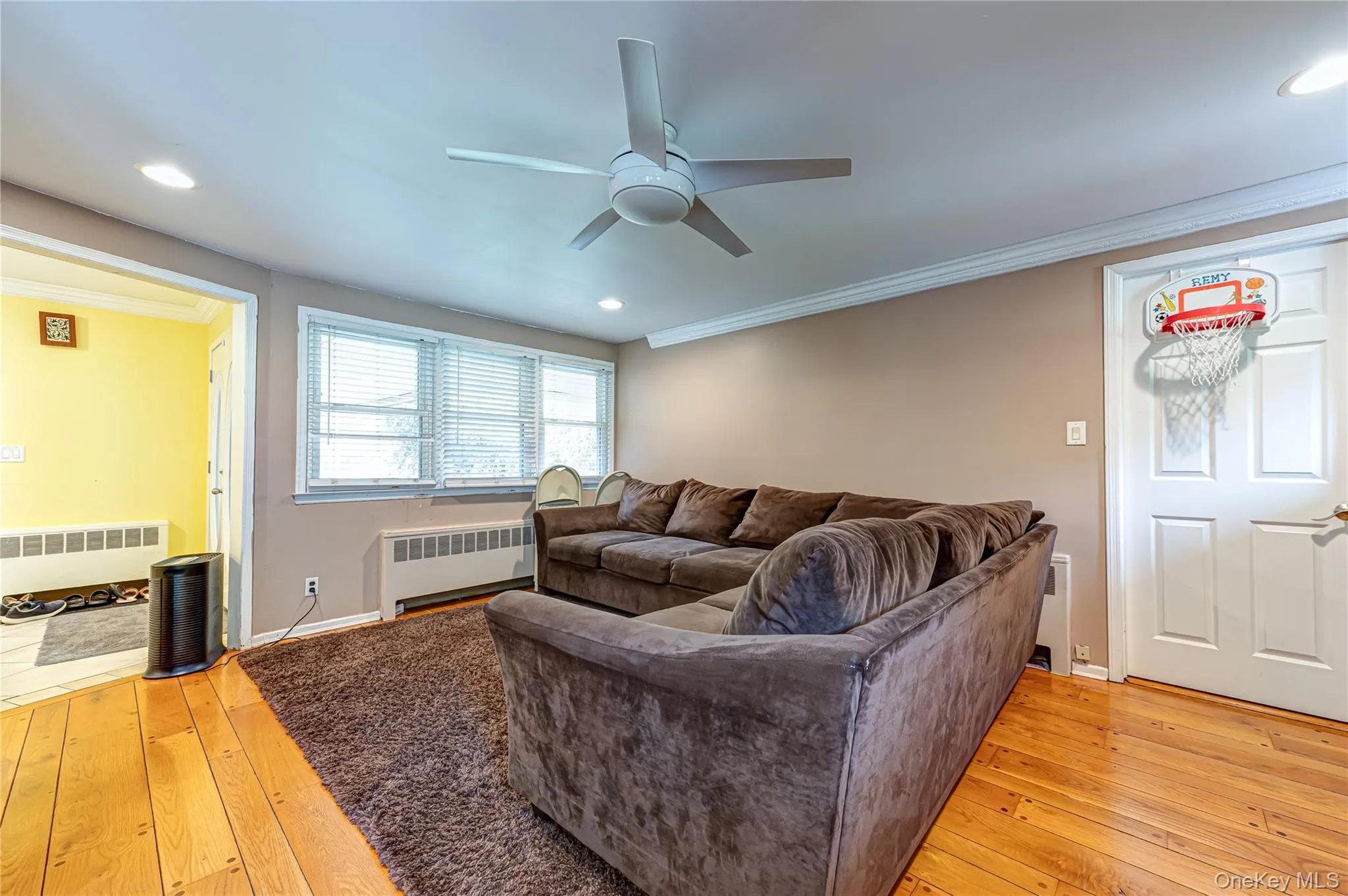 37 Buckingham Drive, Huntington, NY, 4 Bedrooms Bedrooms, 8 Rooms Rooms,2 BathroomsBathrooms,Residential Lease,For Rent,Buckingham,0,1046744 37 Buckingham Drive, Huntington, NY, 4 Bedrooms Bedrooms, 8 Rooms Rooms,2 BathroomsBathrooms,Residential Lease,For Rent,Buckingham,0,1046744