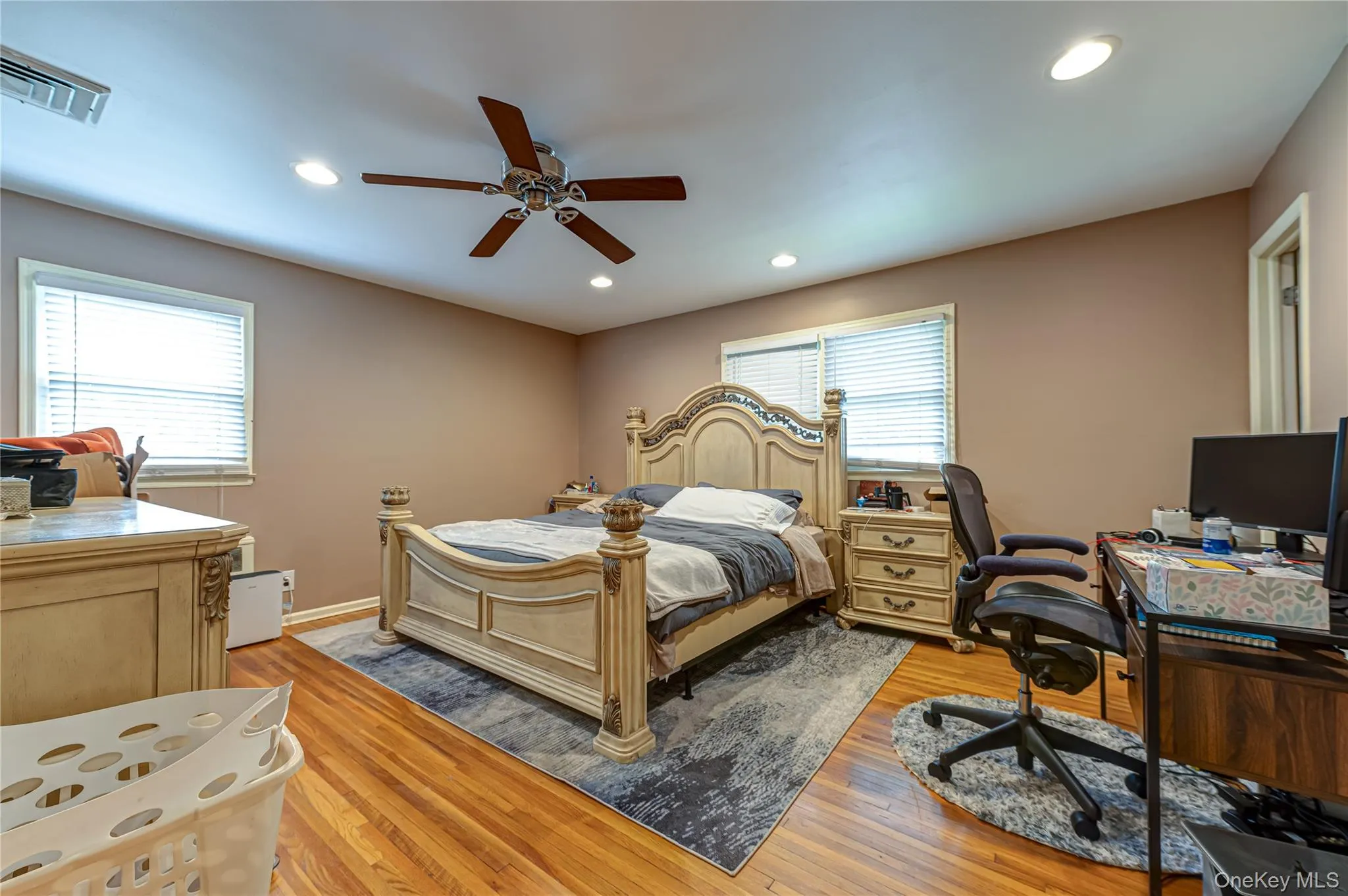 37 Buckingham Drive, Huntington, NY, 4 Bedrooms Bedrooms, 8 Rooms Rooms,2 BathroomsBathrooms,Residential Lease,For Rent,Buckingham,0,1046744 37 Buckingham Drive, Huntington, NY, 4 Bedrooms Bedrooms, 8 Rooms Rooms,2 BathroomsBathrooms,Residential Lease,For Rent,Buckingham,0,1046744