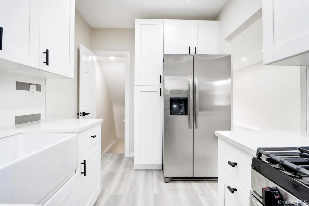 6110 84th Street, New York, NY, 3 Bedrooms Bedrooms, 8 Rooms Rooms,1 BathroomBathrooms,Residential,For Rent,84th,0,1046745 6110 84th Street, New York, NY, 3 Bedrooms Bedrooms, 8 Rooms Rooms,1 BathroomBathrooms,Residential,For Rent,84th,0,1046745
