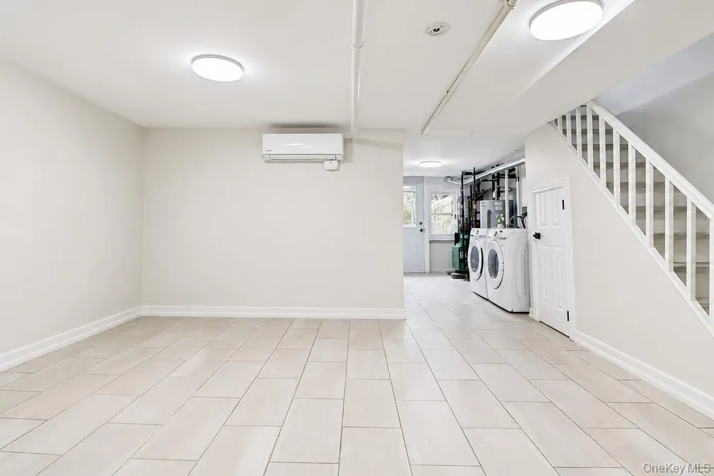 6110 84th Street, New York, NY, 3 Bedrooms Bedrooms, 8 Rooms Rooms,1 BathroomBathrooms,Residential,For Rent,84th,0,1046745 6110 84th Street, New York, NY, 3 Bedrooms Bedrooms, 8 Rooms Rooms,1 BathroomBathrooms,Residential,For Rent,84th,0,1046745